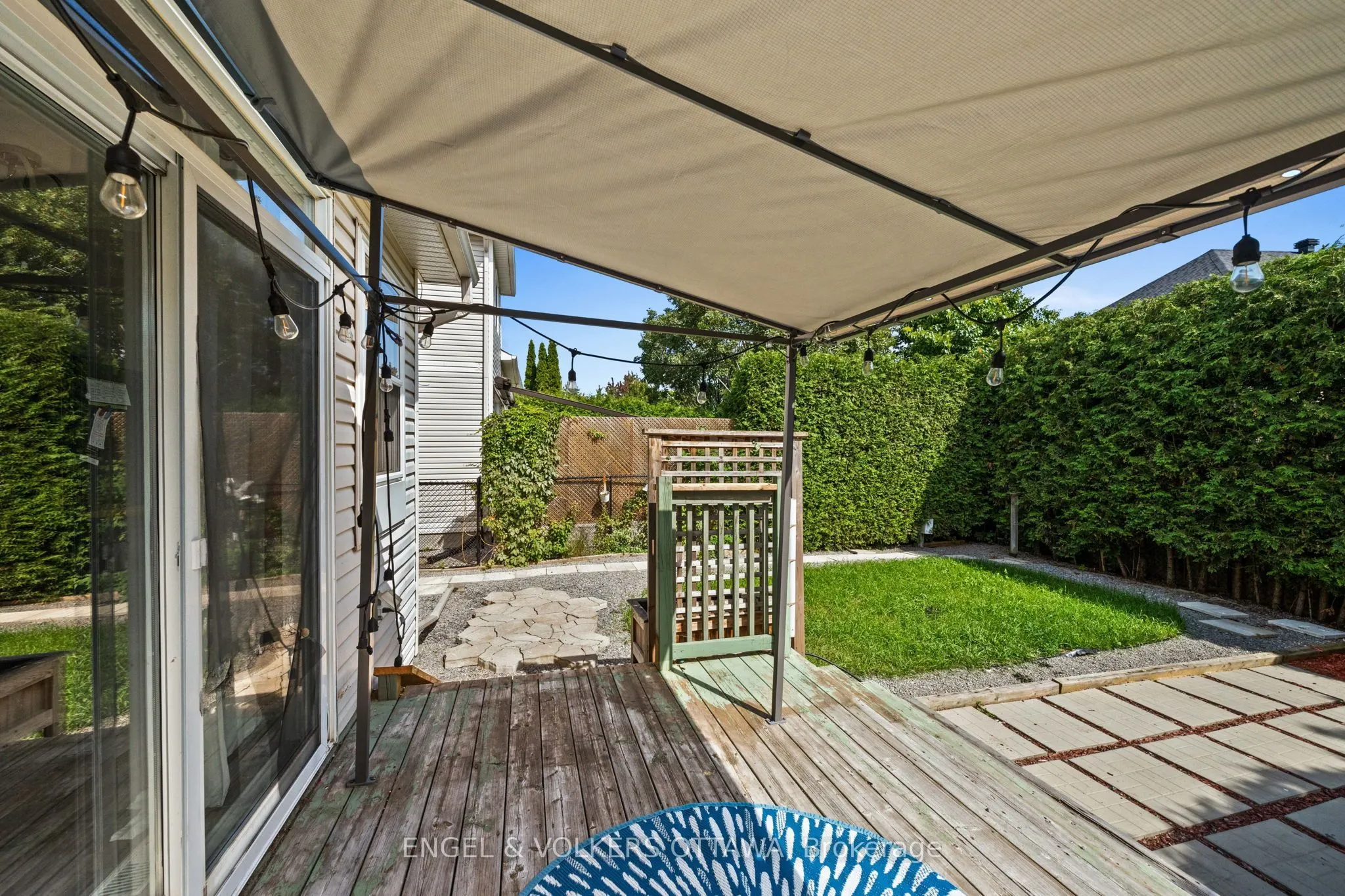 1121 Rocky Harbour Crescent