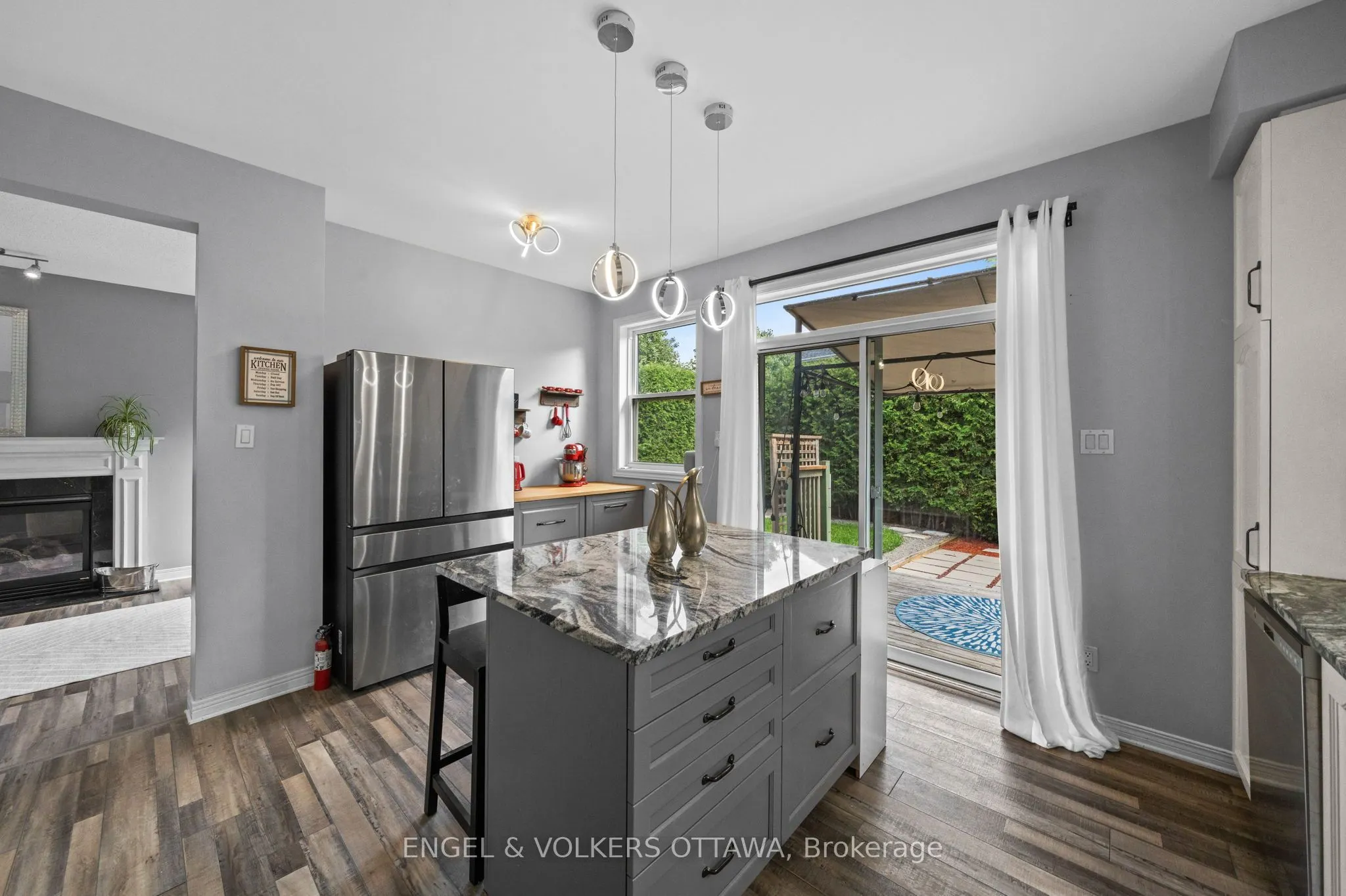 1121 Rocky Harbour Crescent