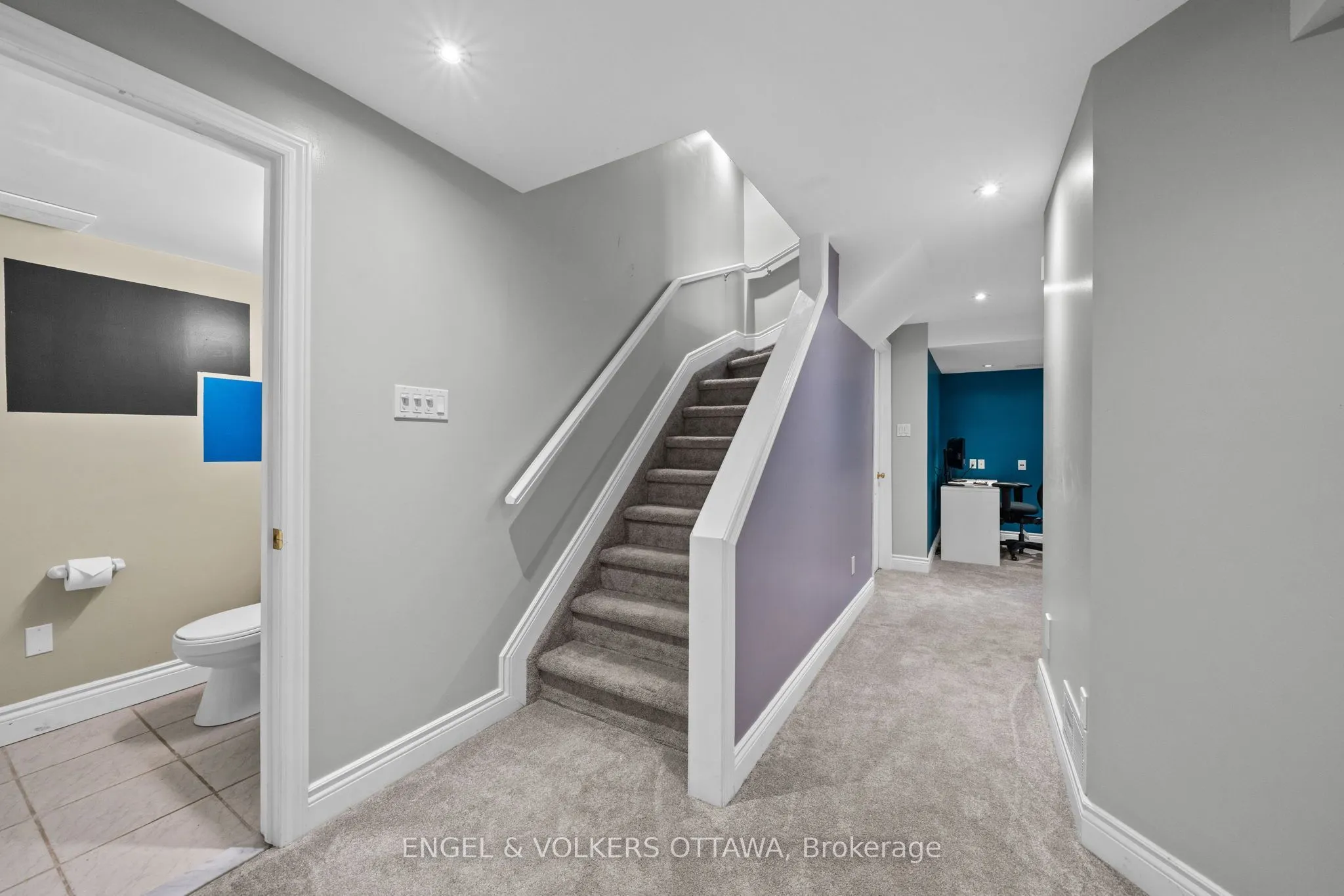 1121 Rocky Harbour Crescent
