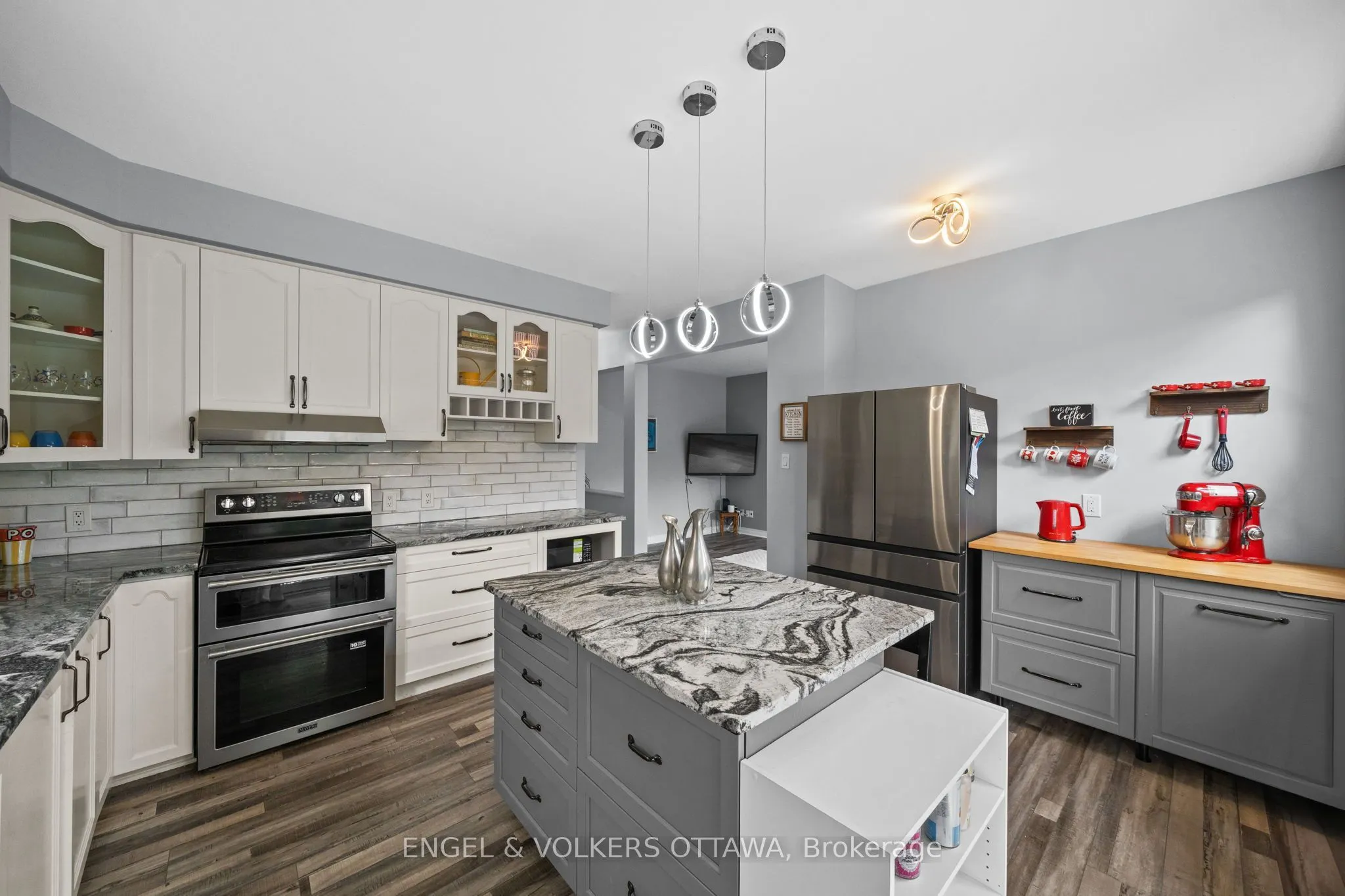 1121 Rocky Harbour Crescent