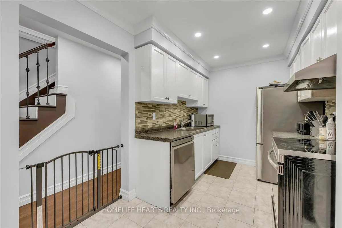 21 Bronte Court
