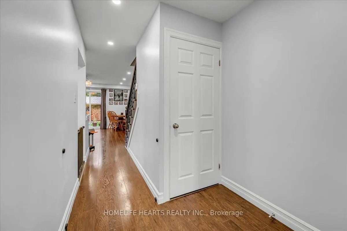 21 Bronte Court