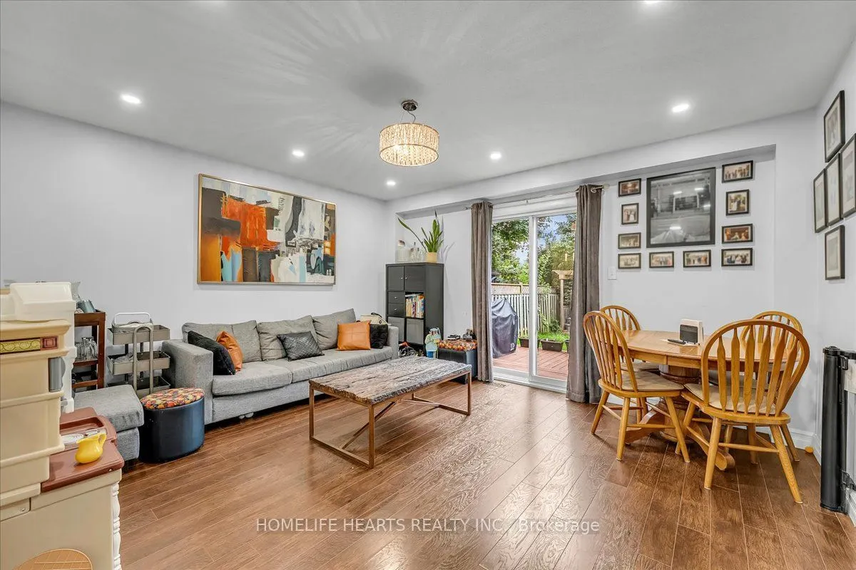 21 Bronte Court
