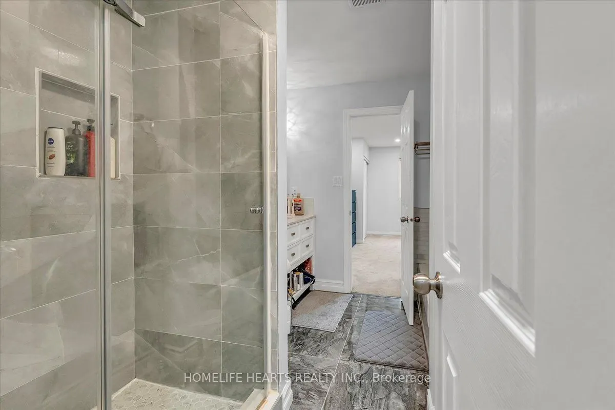 21 Bronte Court