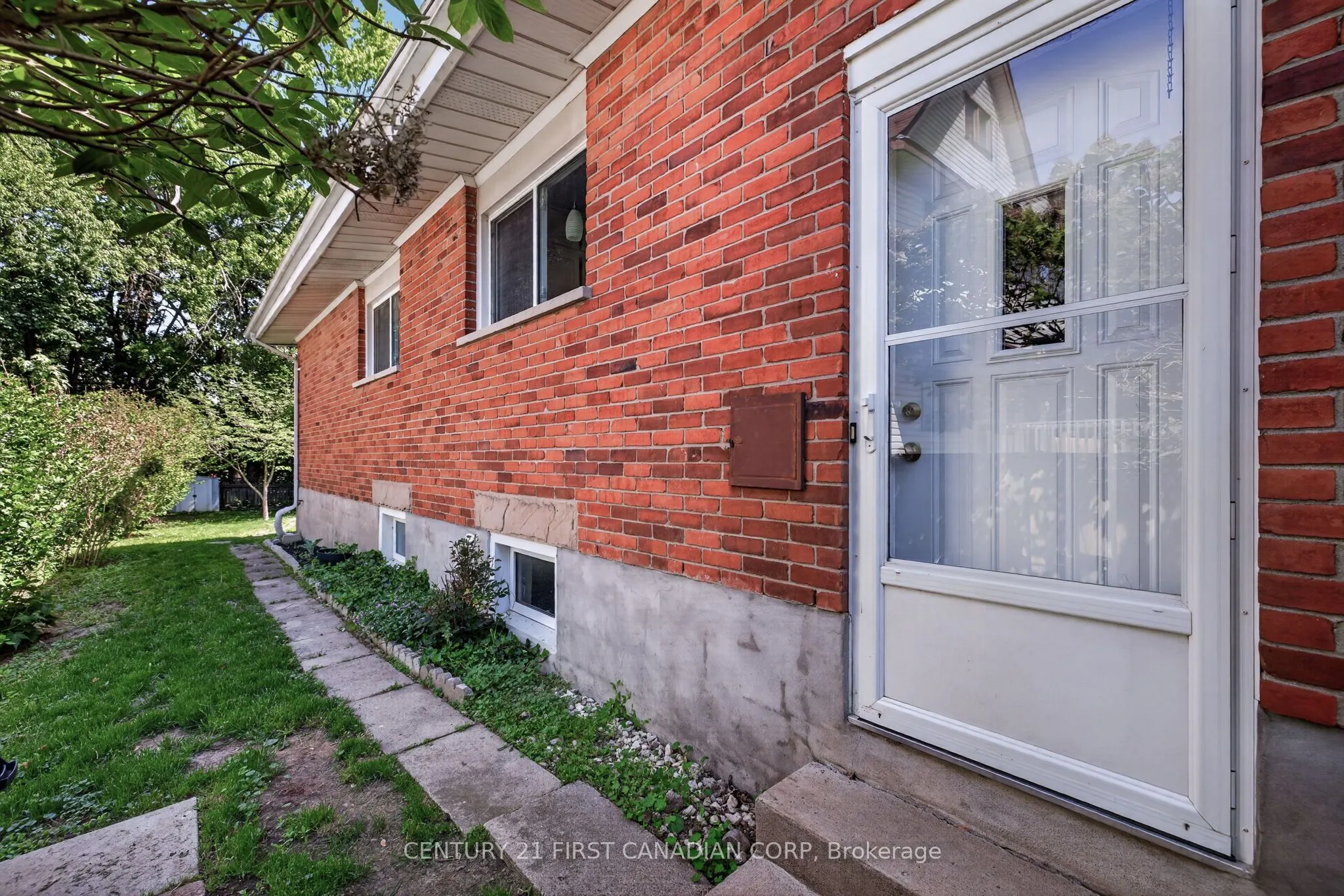 372 Dieppe Street
