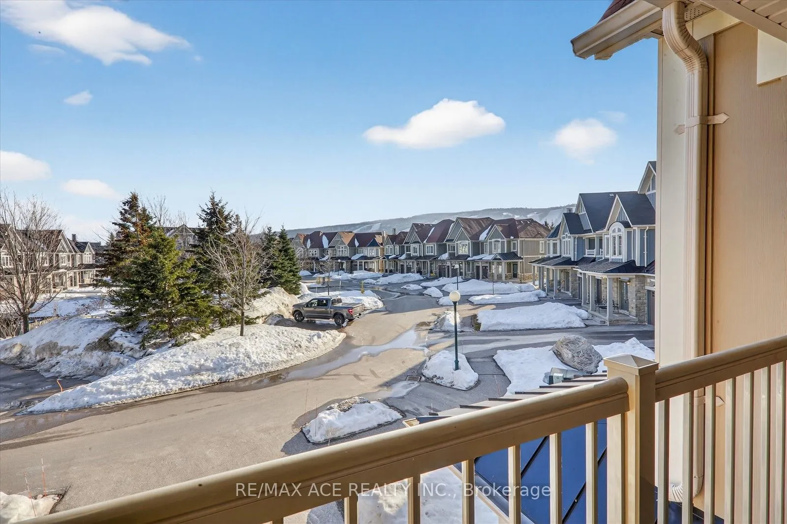 171 Snowbridge Way #26