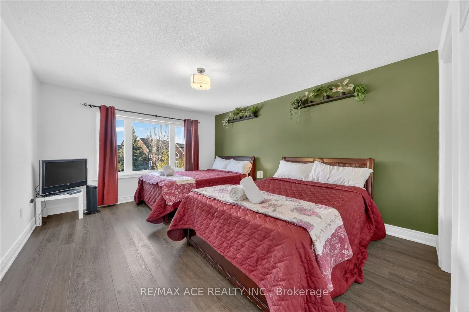 171 Snowbridge Way #26