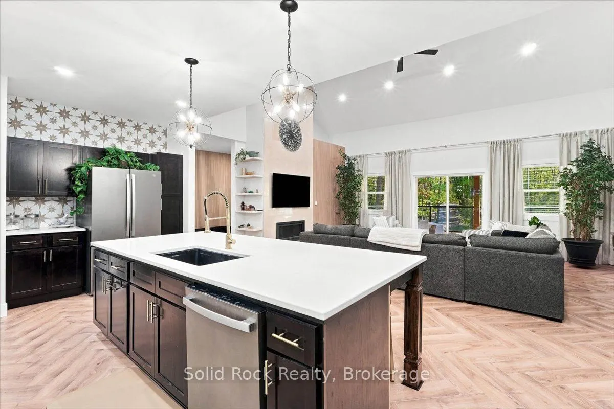 166 Maple Road