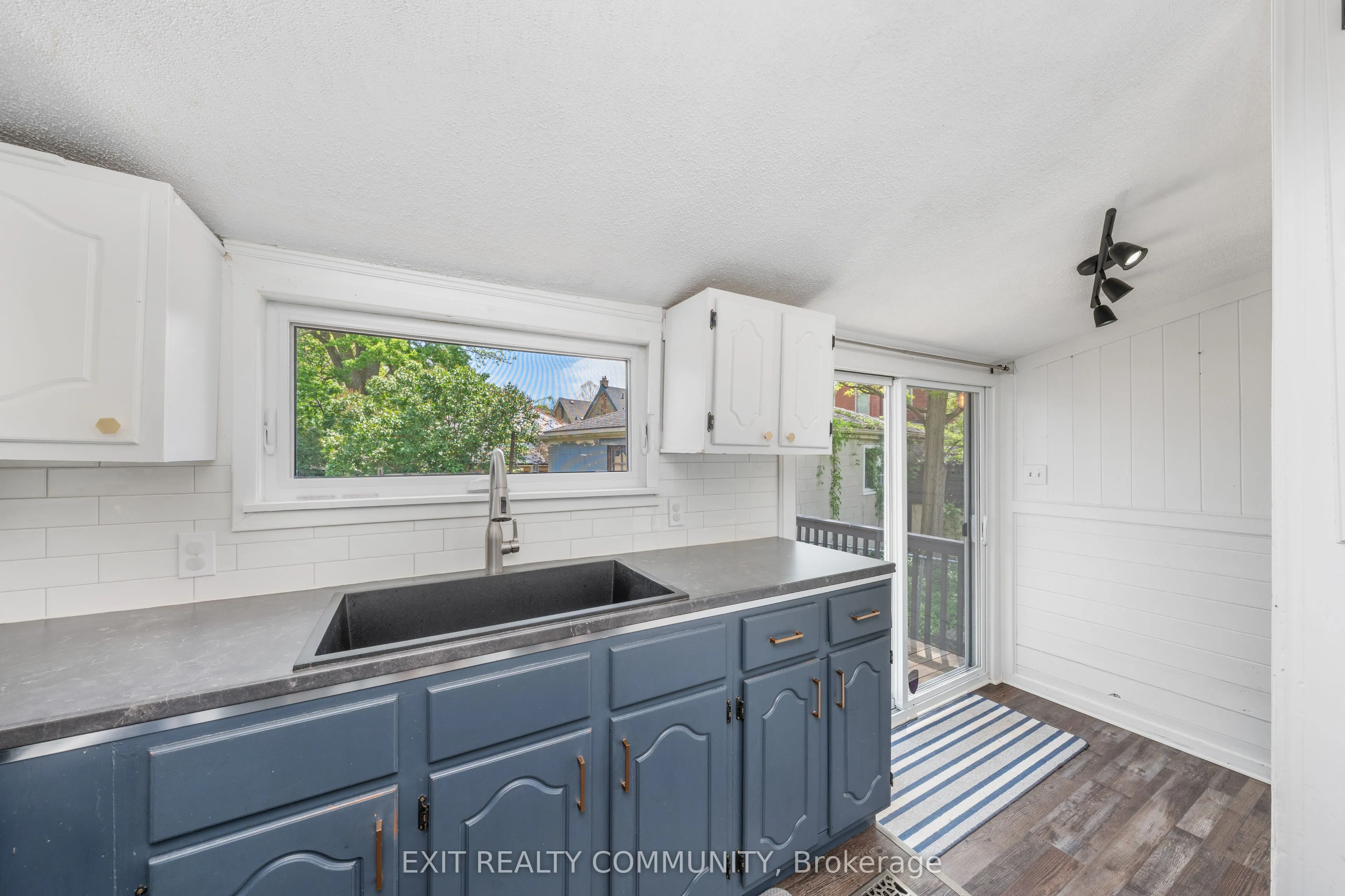 20 Wharncliffe Road S