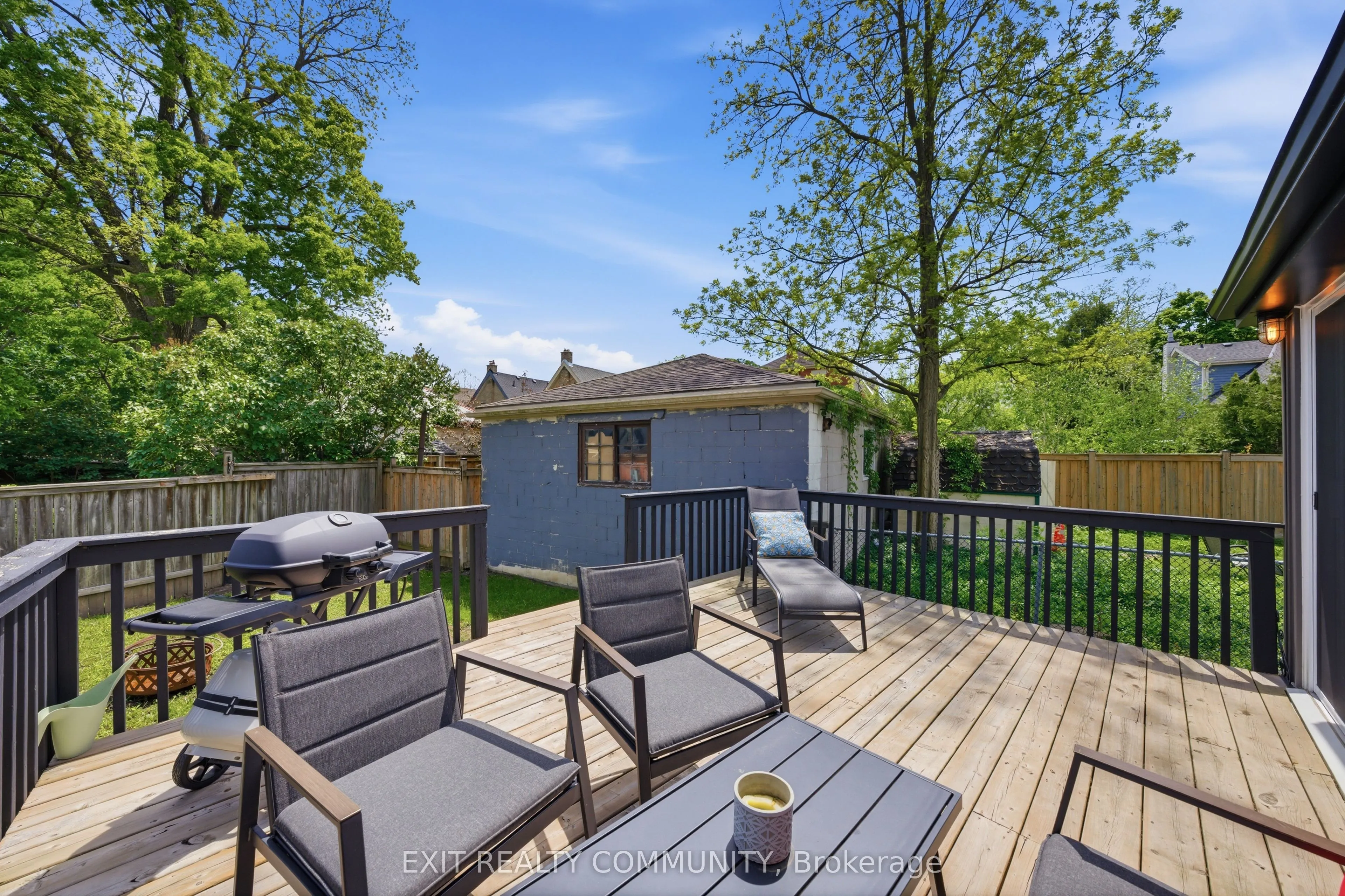 20 Wharncliffe Road S