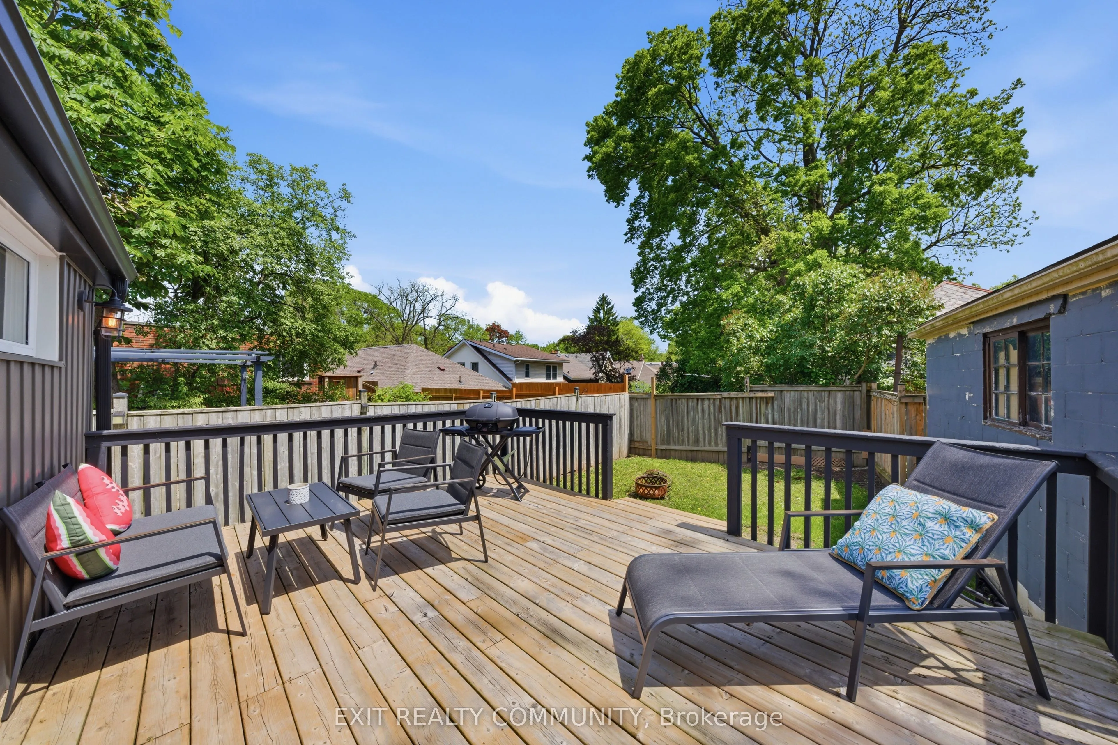 20 Wharncliffe Road S
