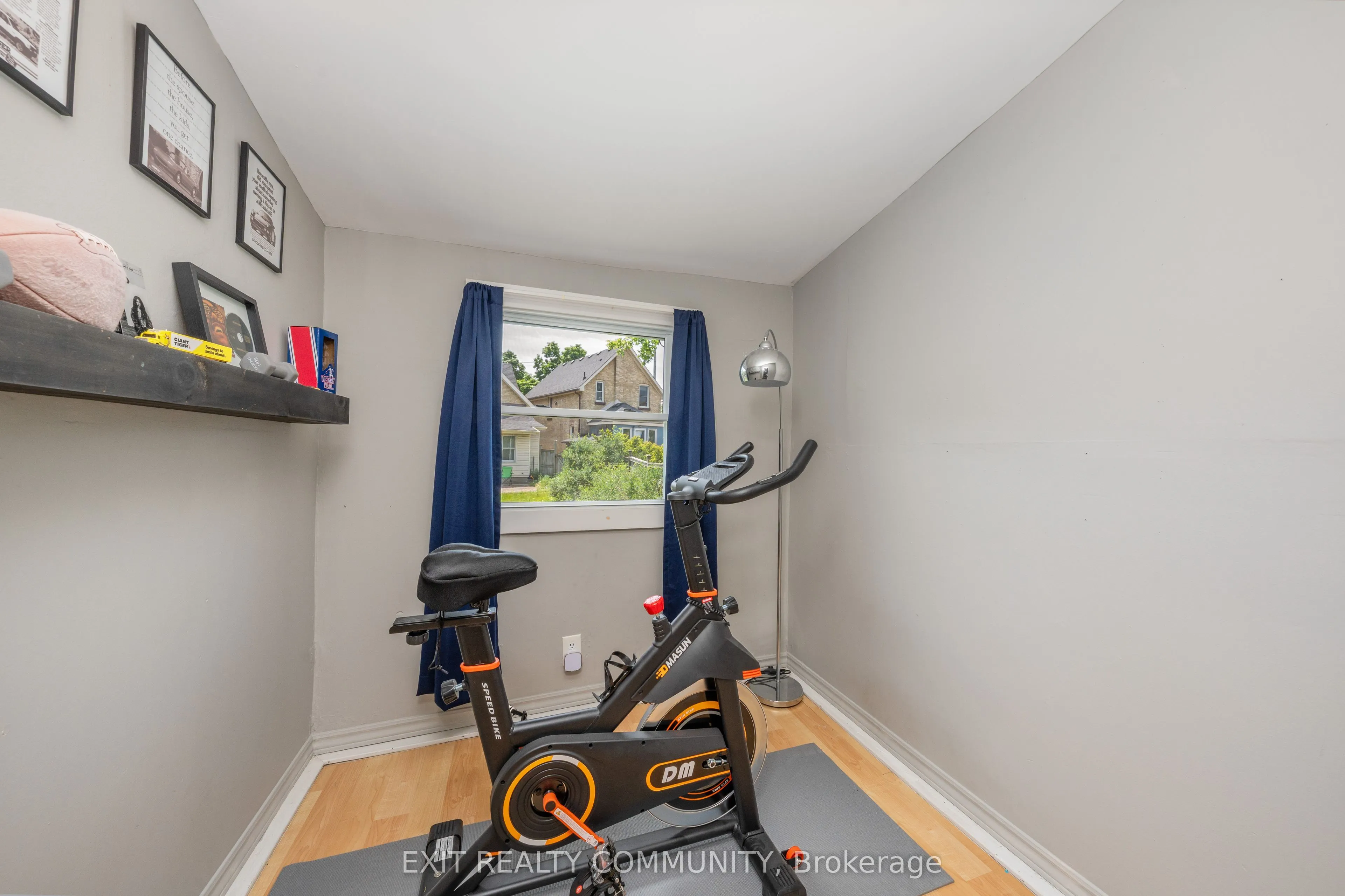 20 Wharncliffe Road S