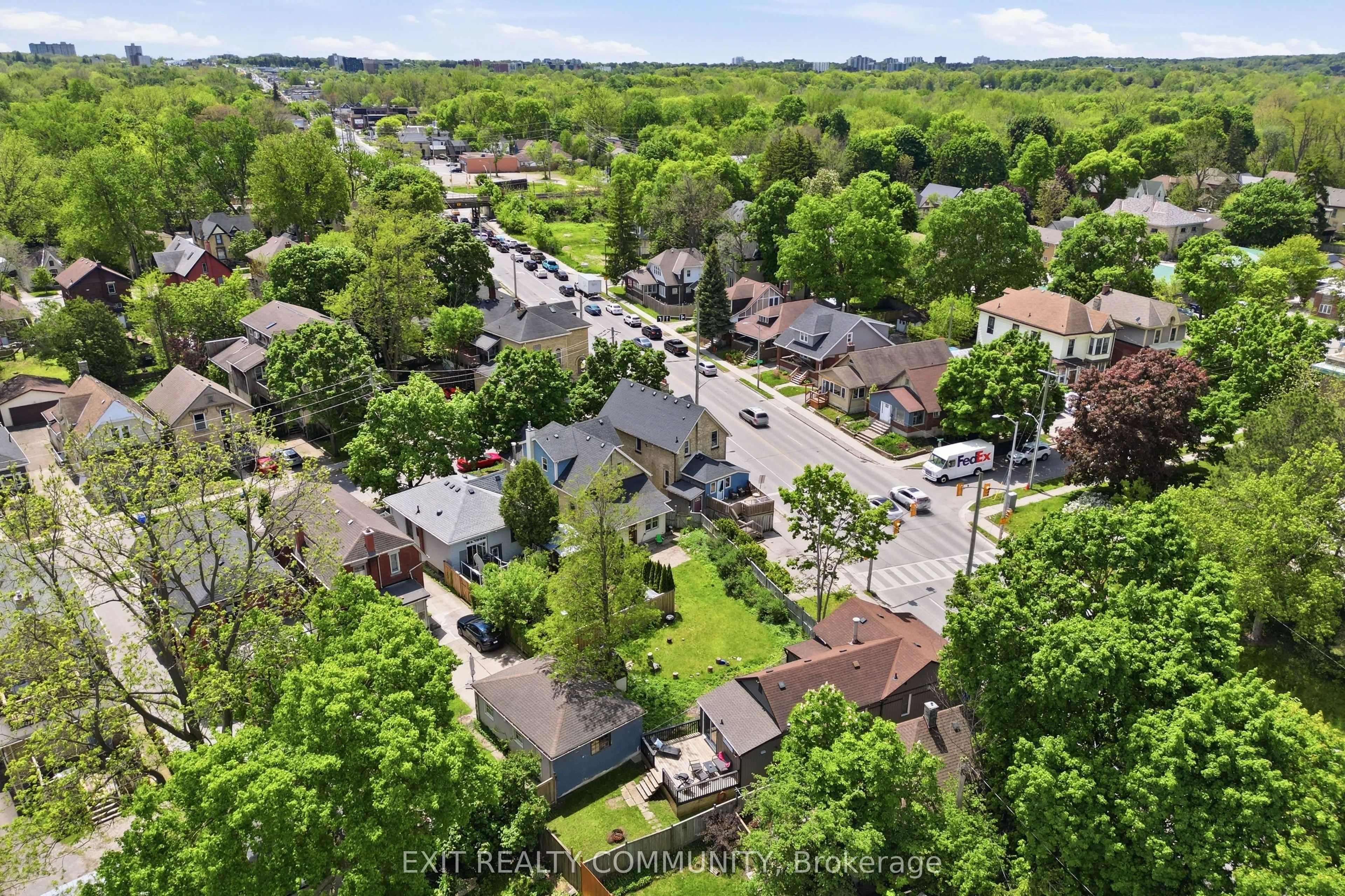 20 Wharncliffe Road S