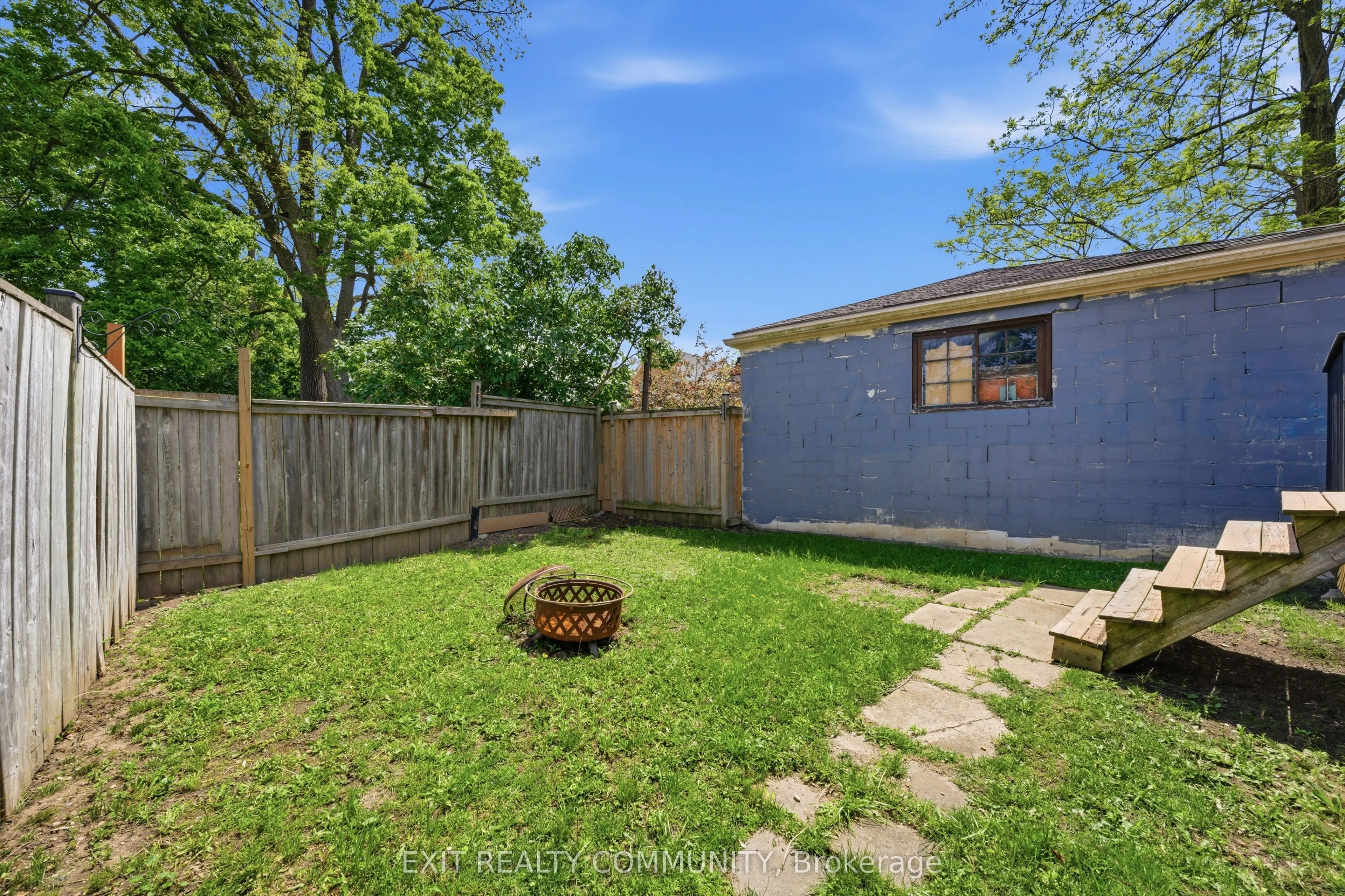 20 Wharncliffe Road S