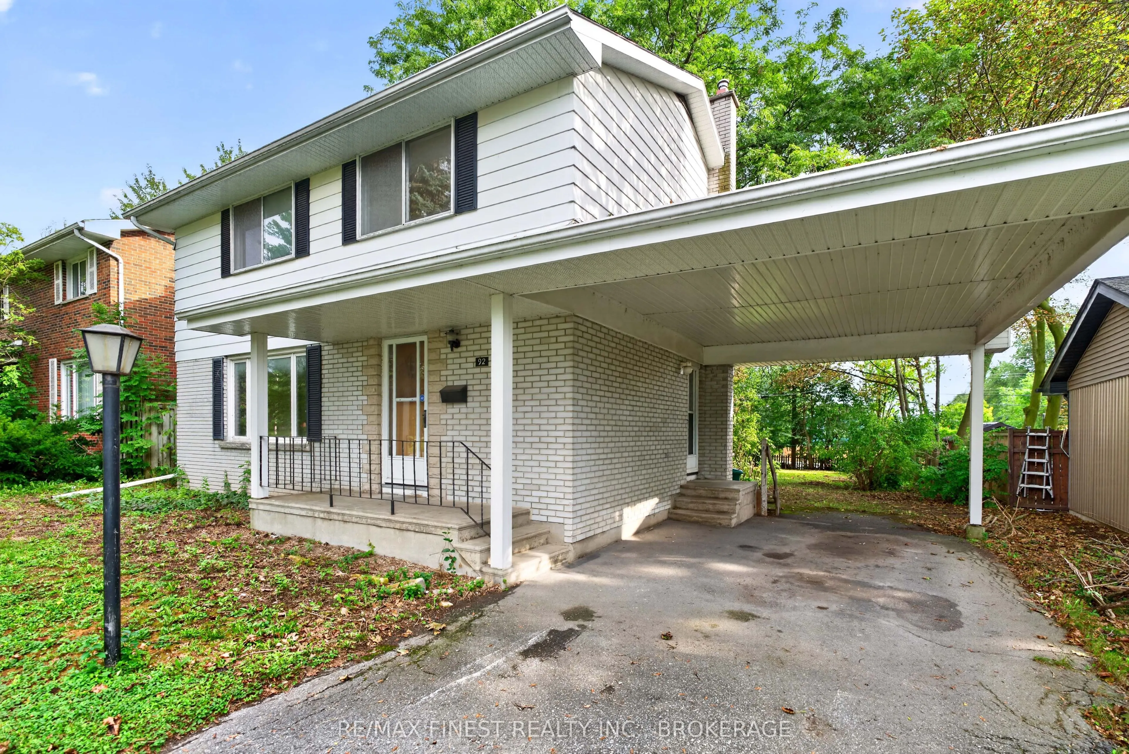 92 Cliff Crescent