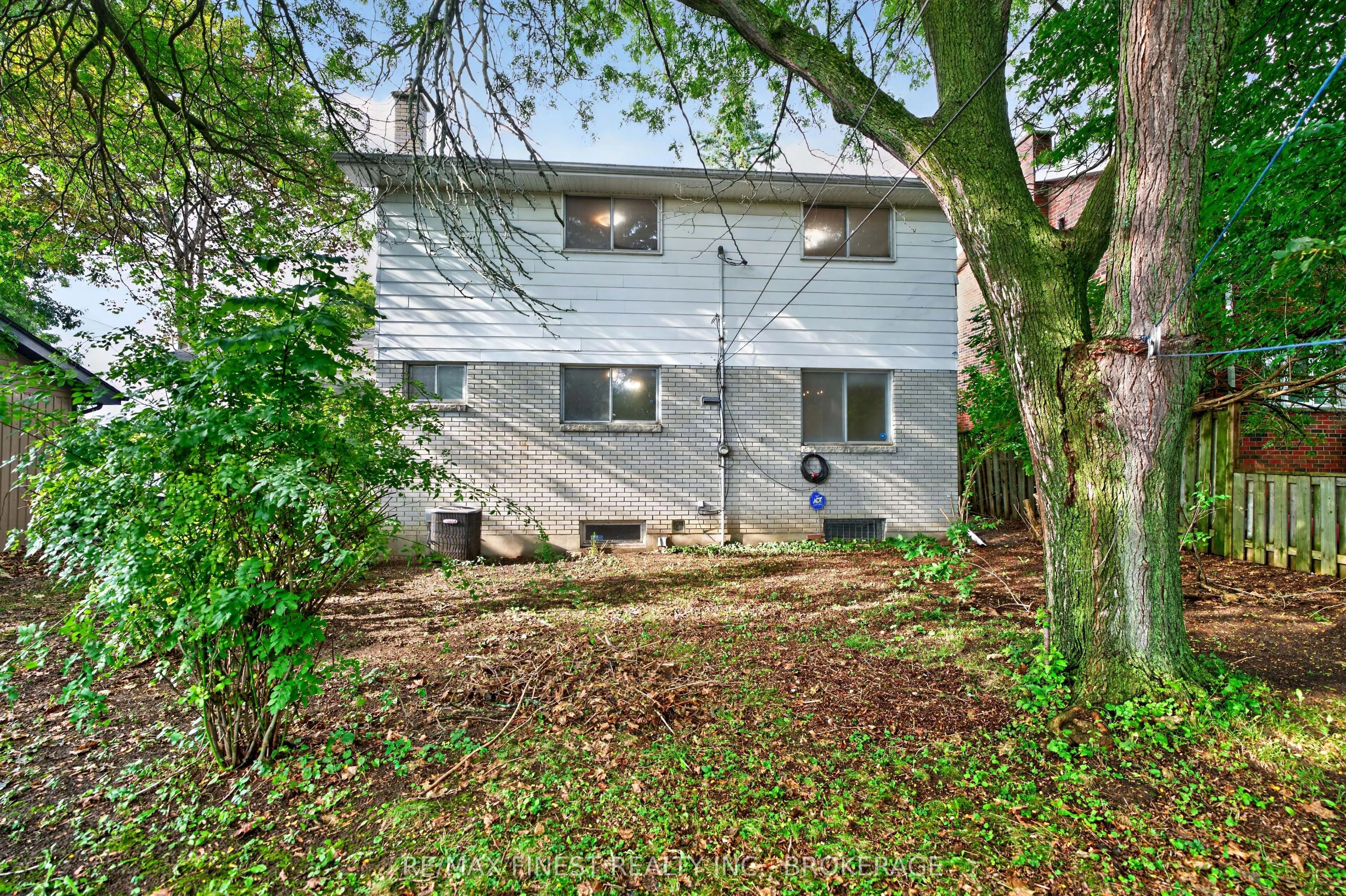 92 Cliff Crescent