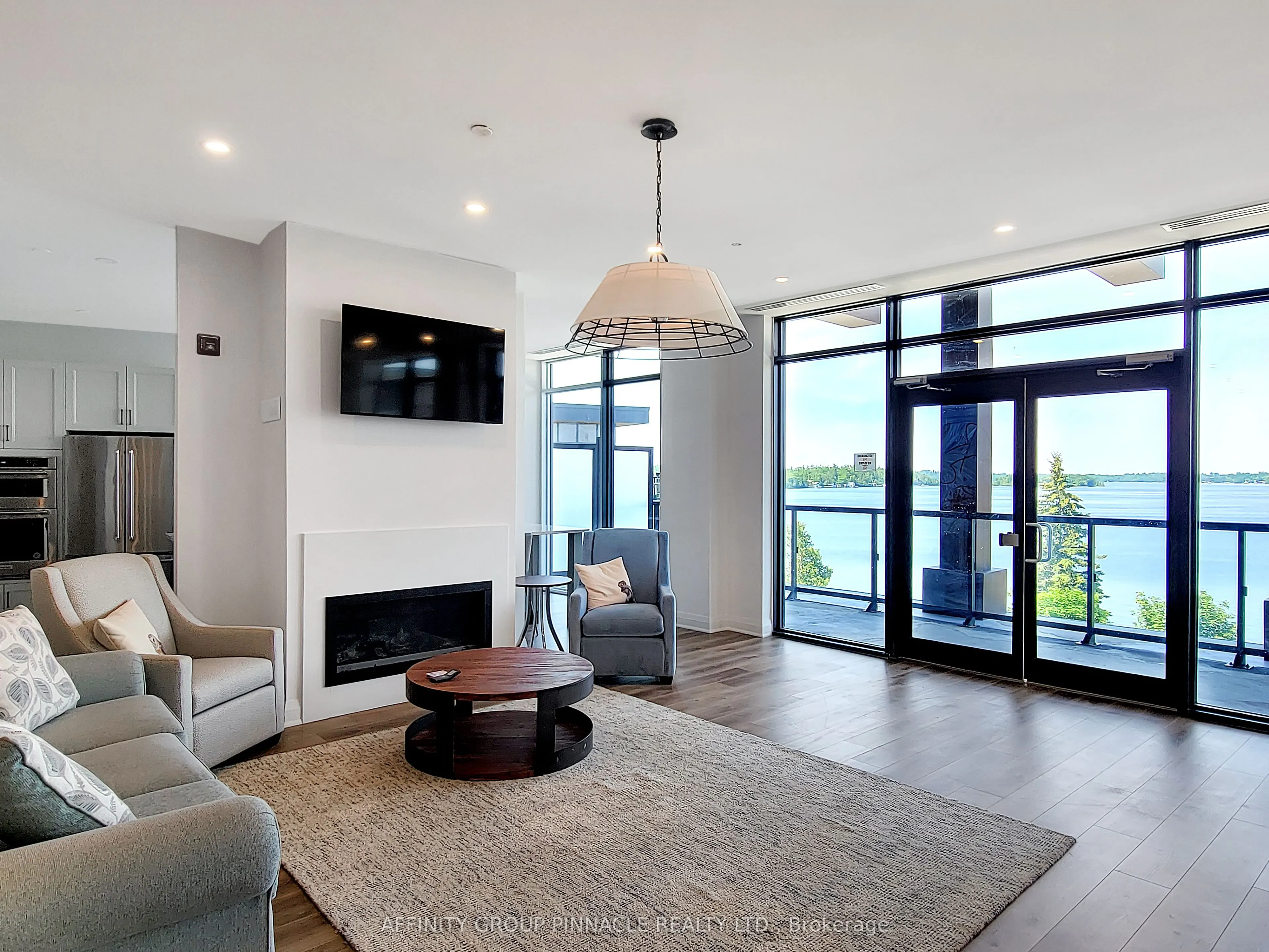 99 Louisa Street #201