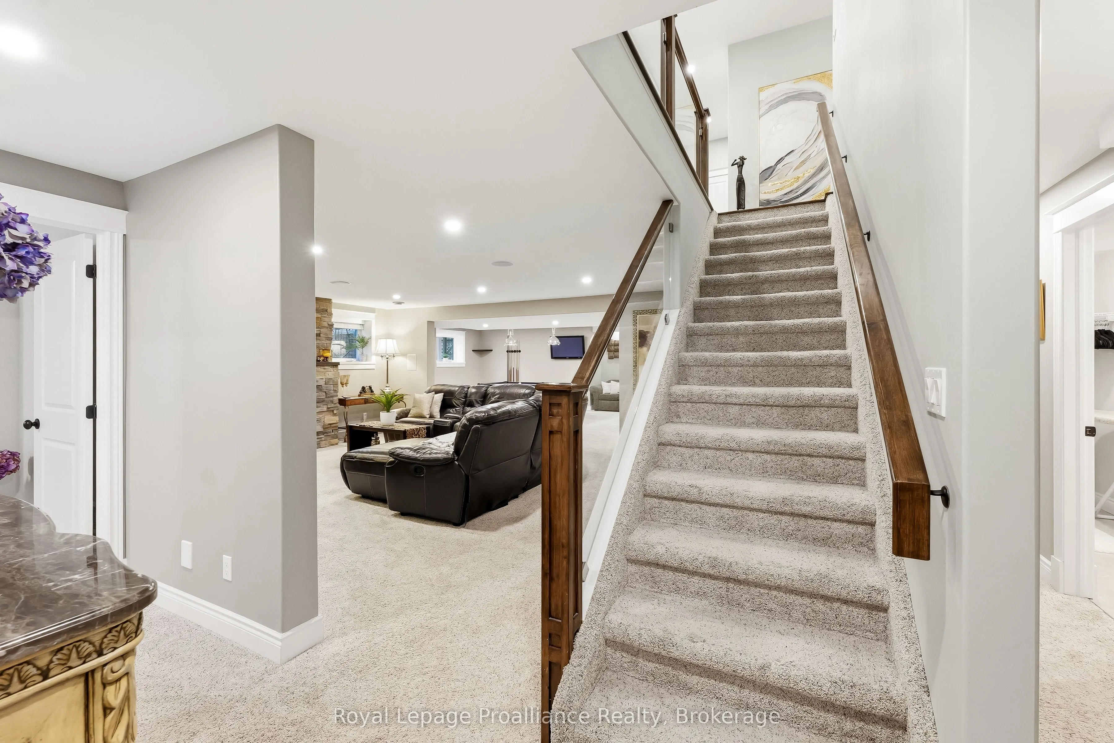 1 Cardinal Court