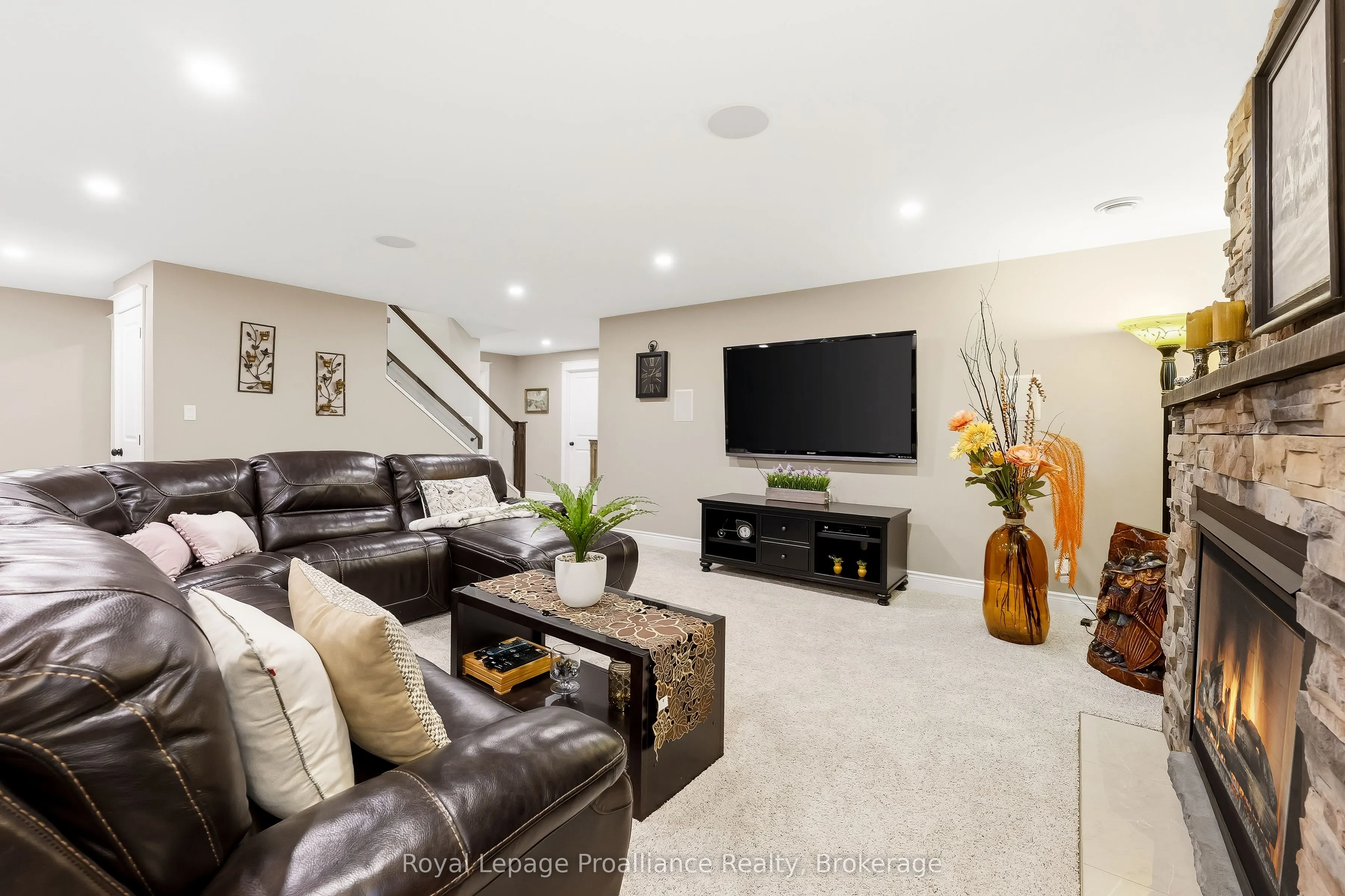 1 Cardinal Court