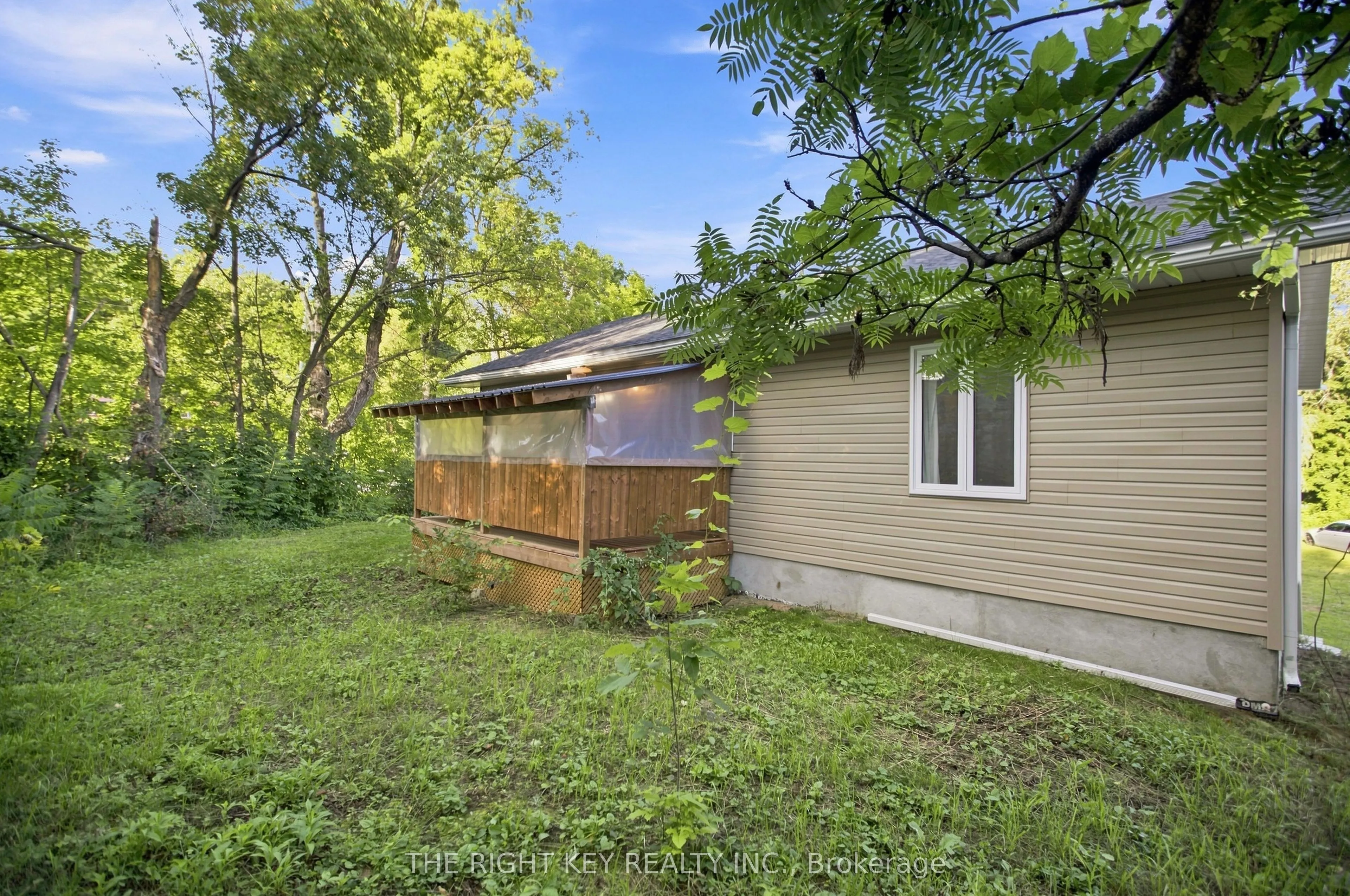16 Stacey Drive