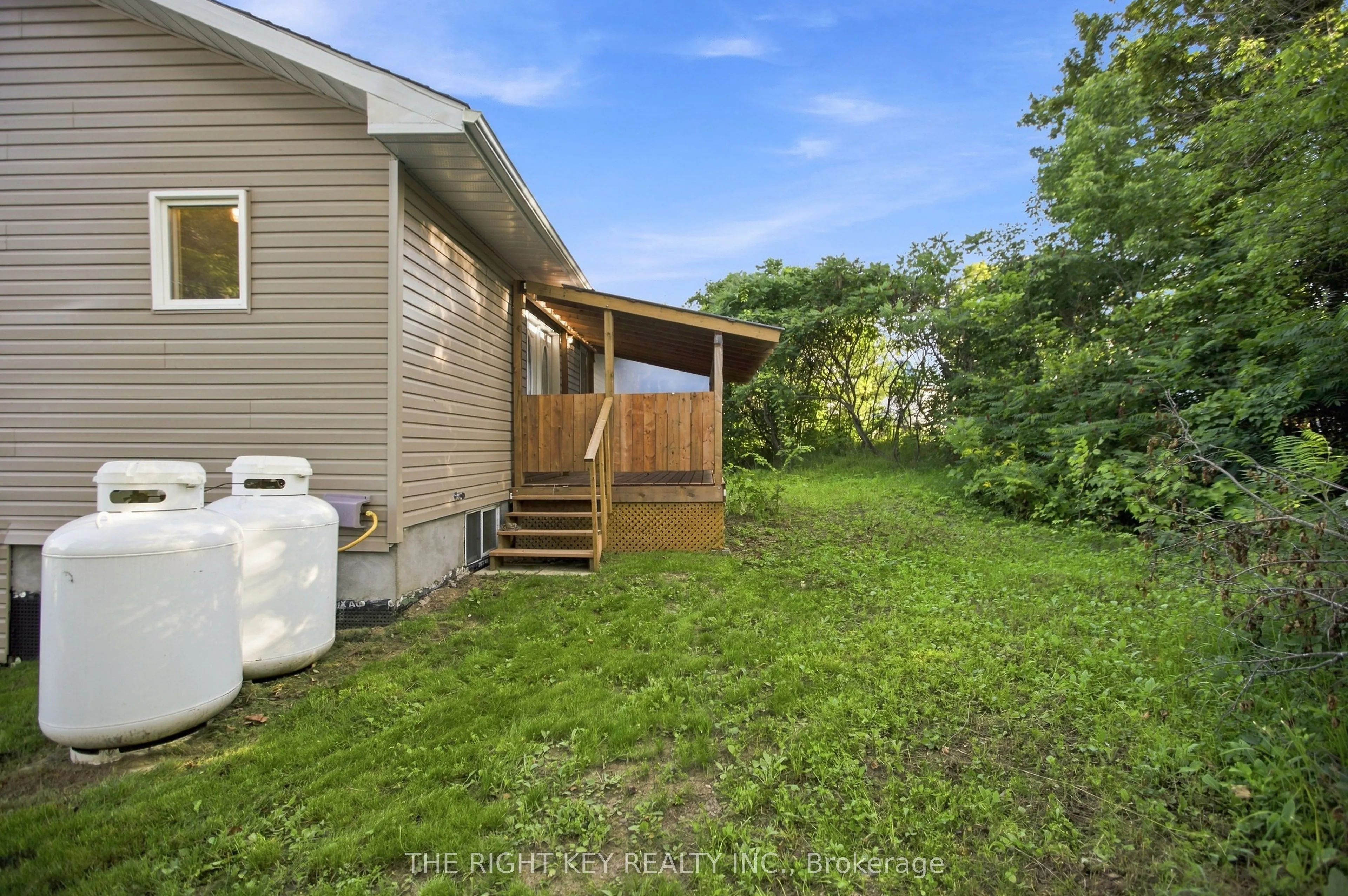 16 Stacey Drive