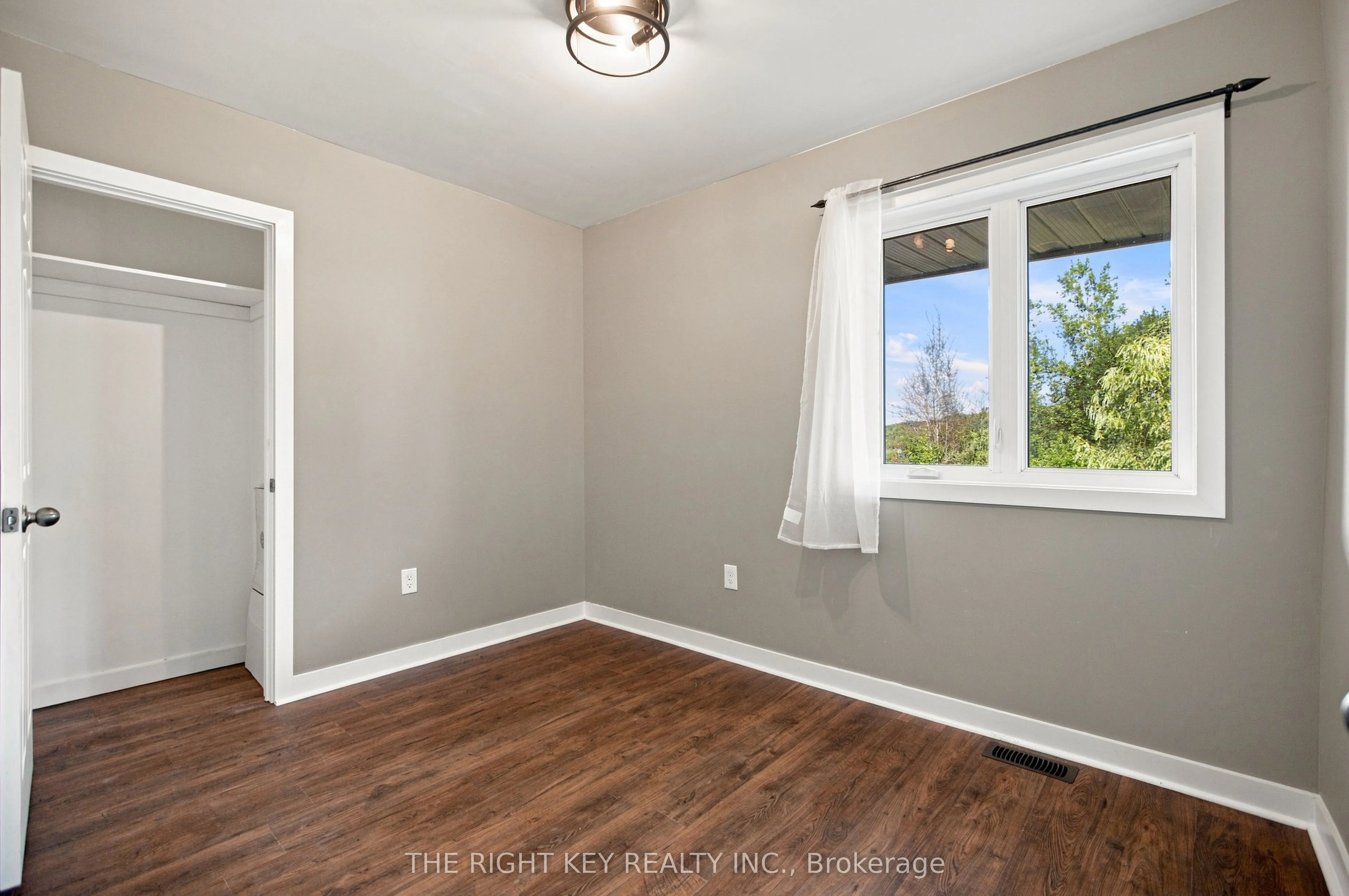 16 Stacey Drive