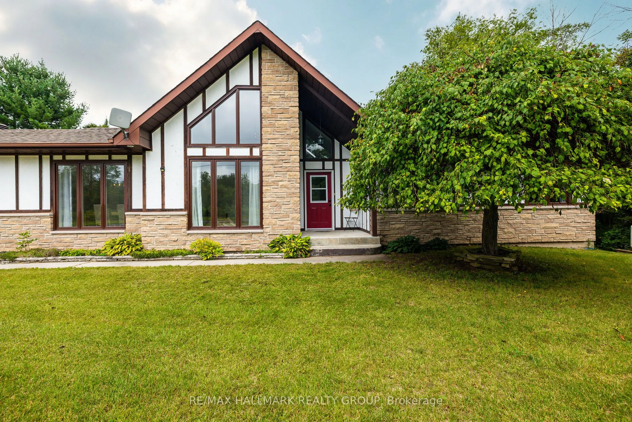 2346 Bathurst 5th Concession Road