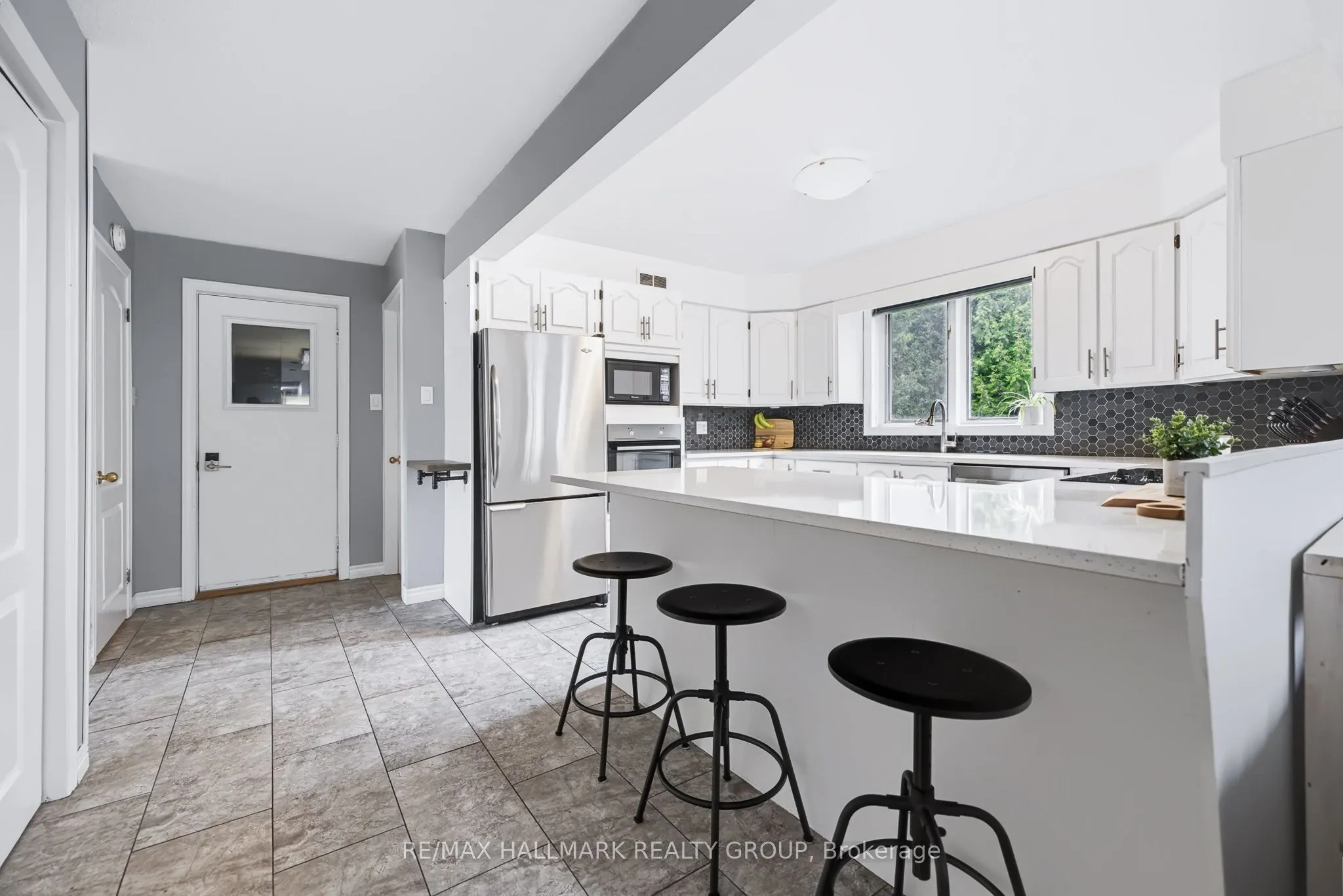 2346 Bathurst 5th Concession Road