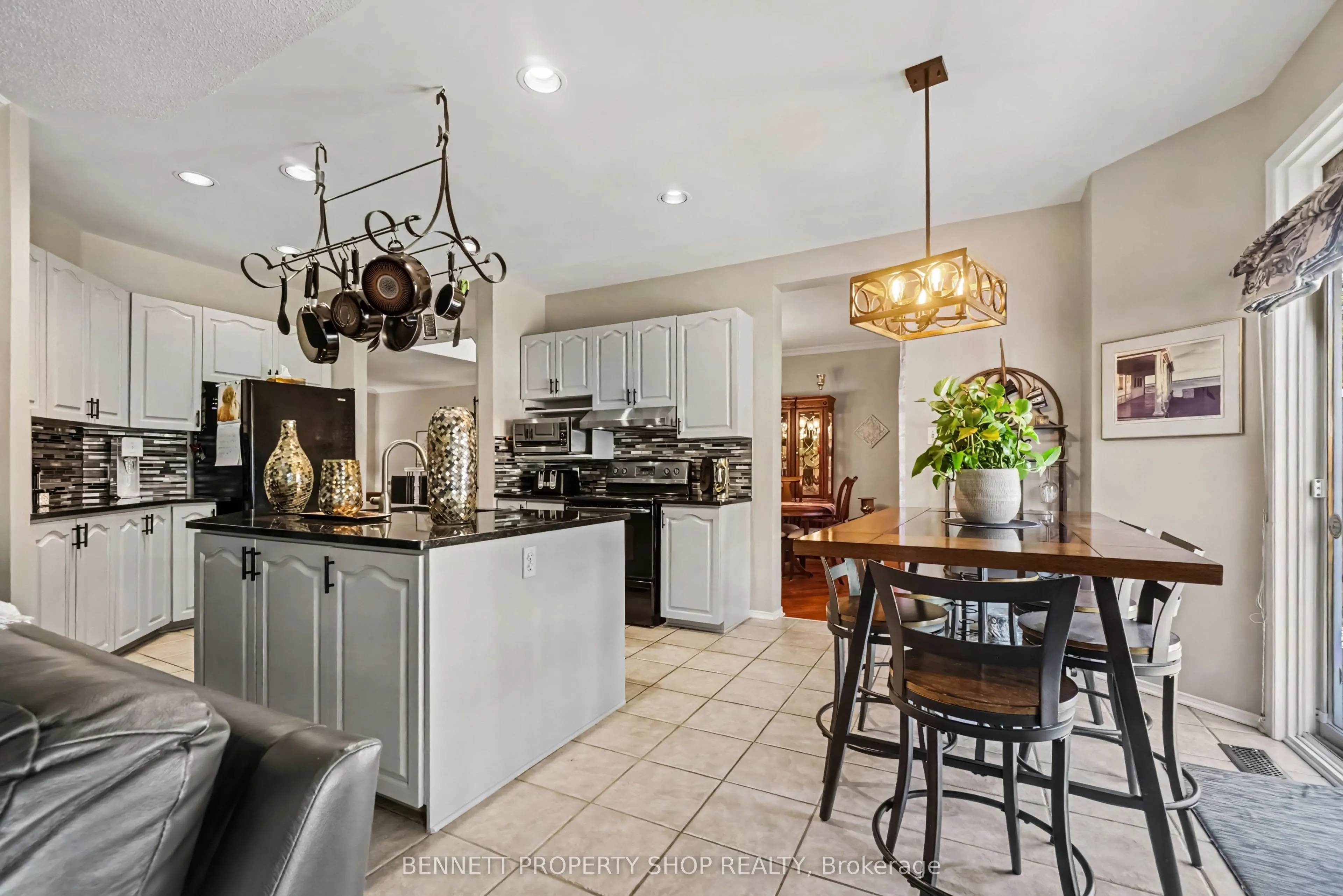 21 Summerwind Crescent