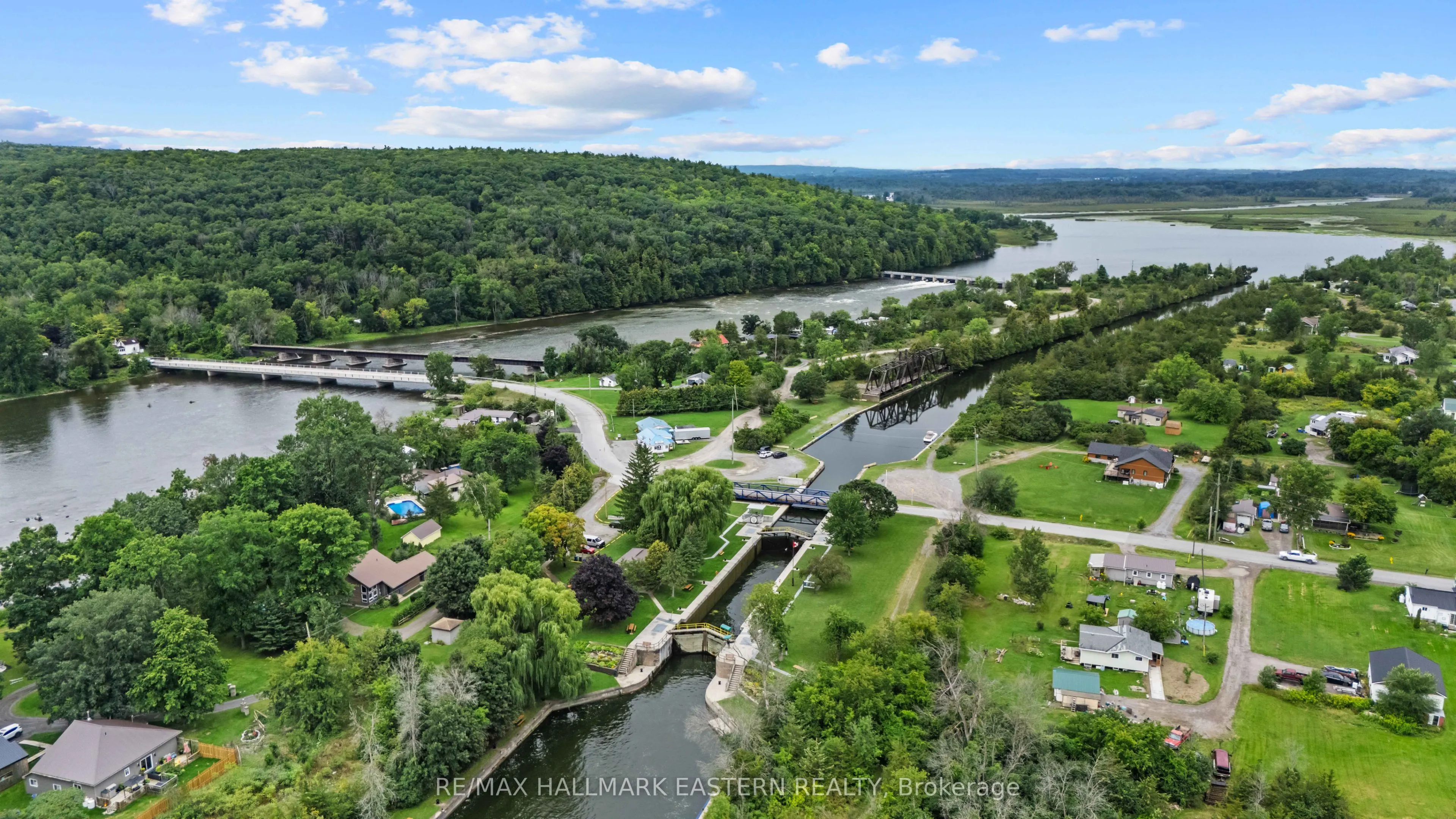 1303 1305 Glen Ross Road