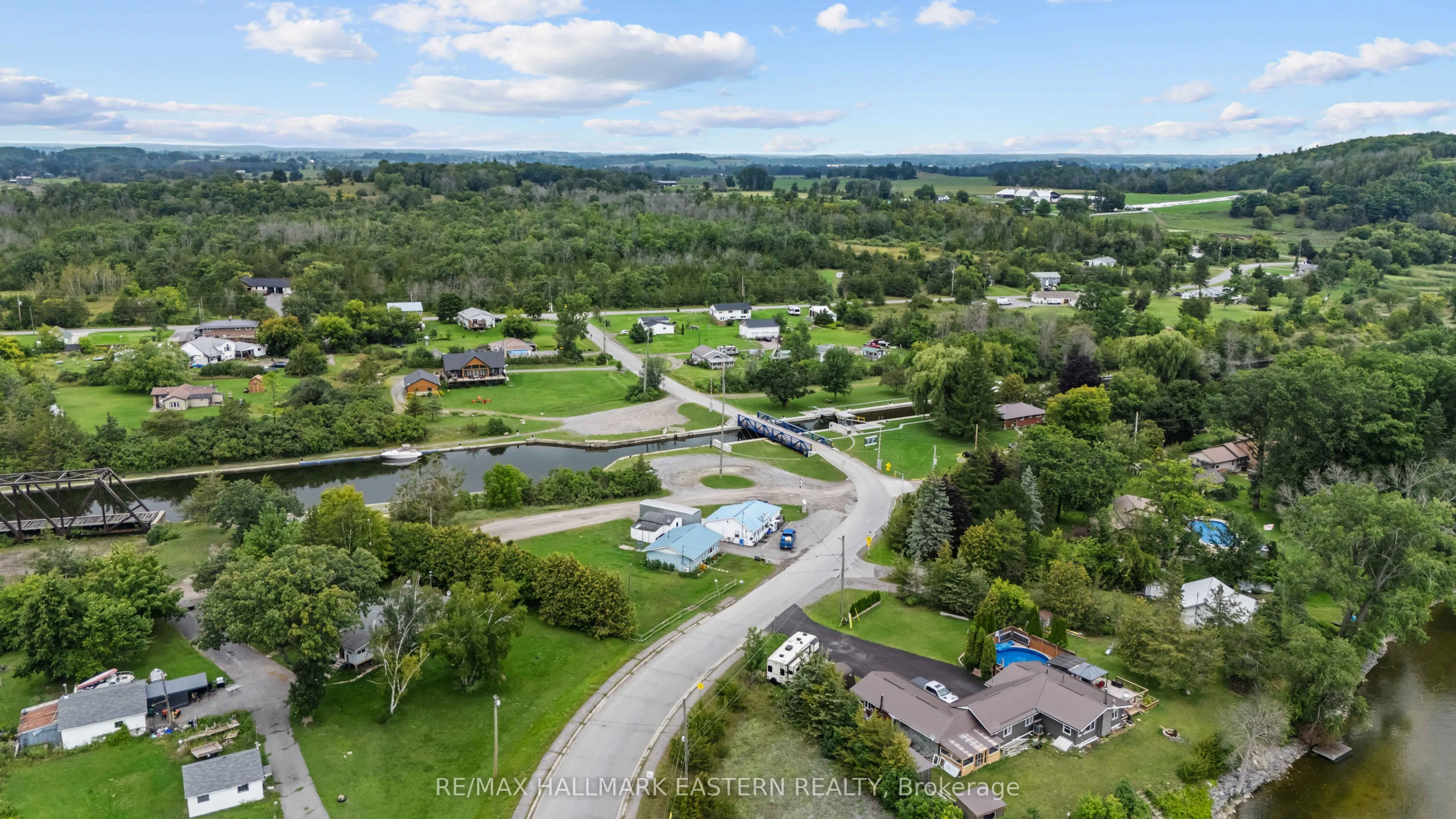 1303 1305 Glen Ross Road