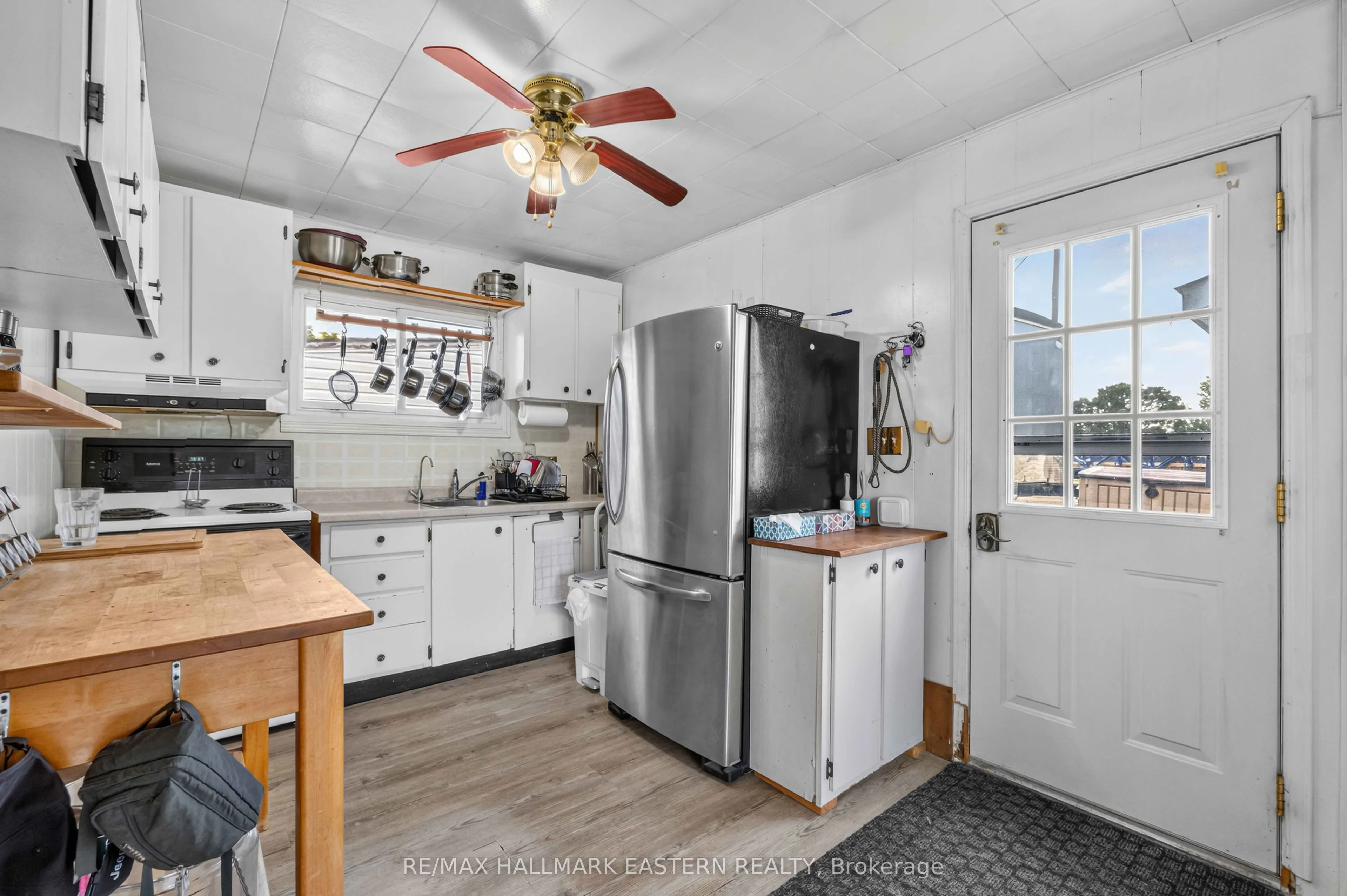 1303 1305 Glen Ross Road
