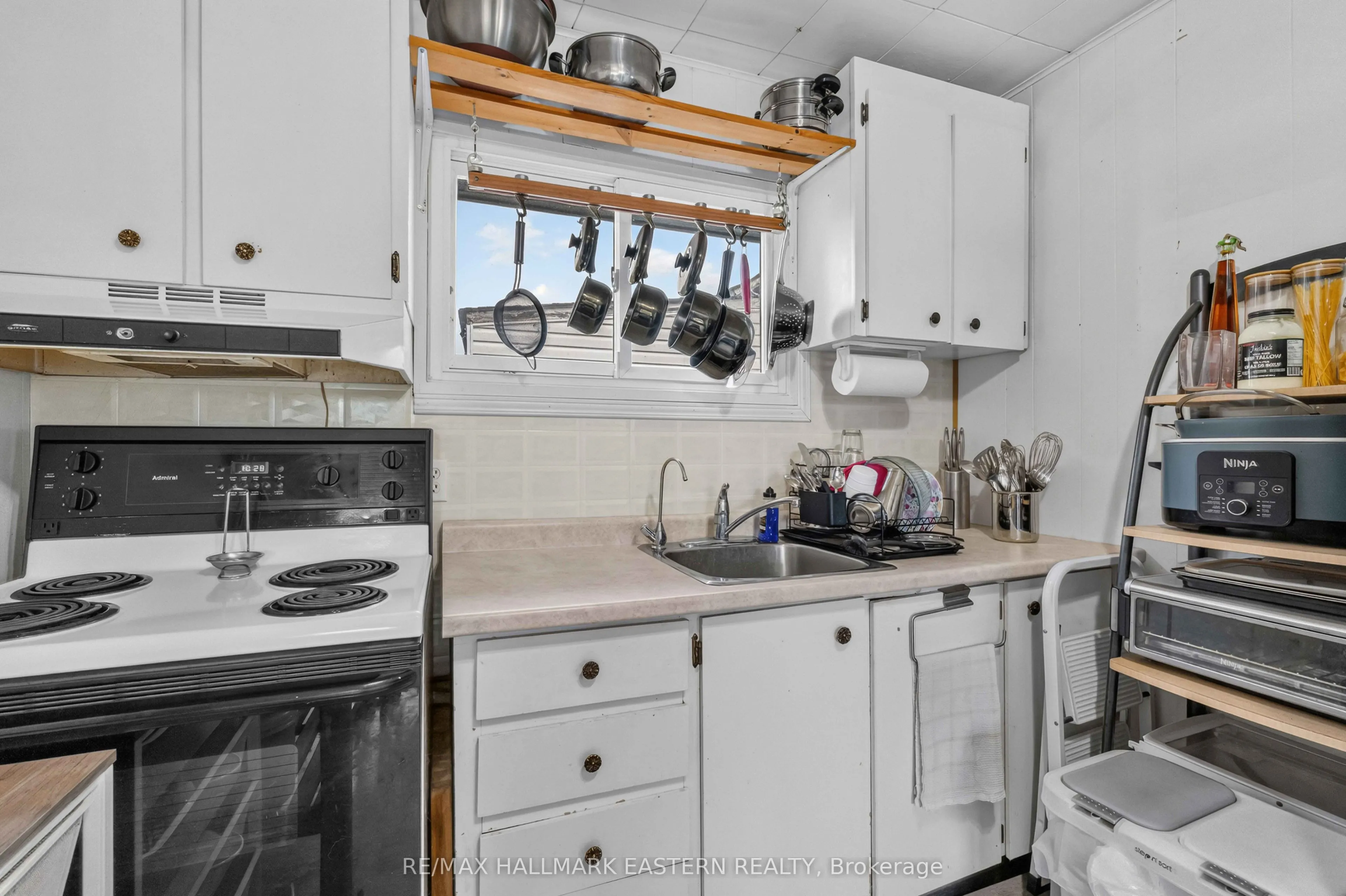 1303 1305 Glen Ross Road