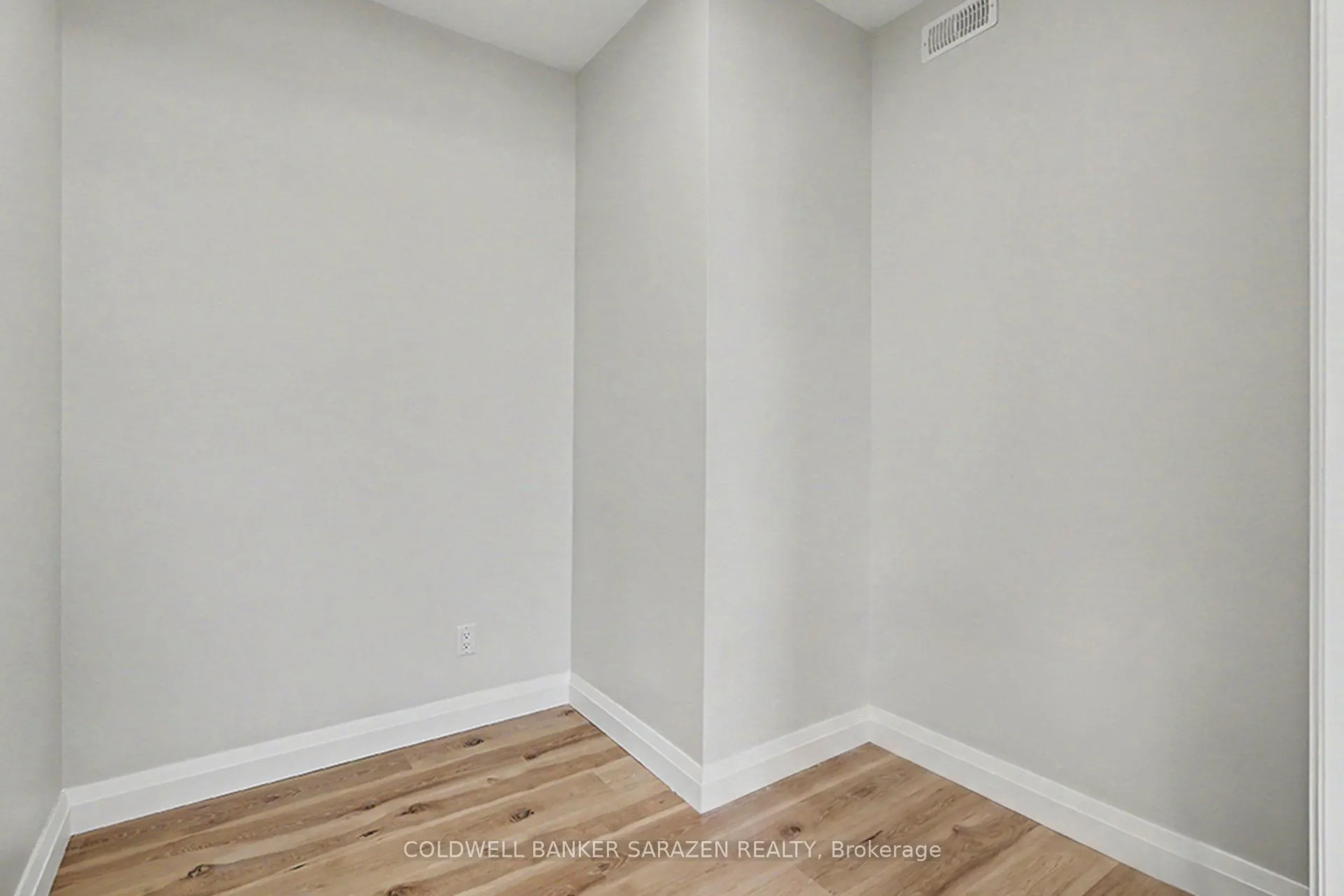 42 Mcarthur Avenue #201