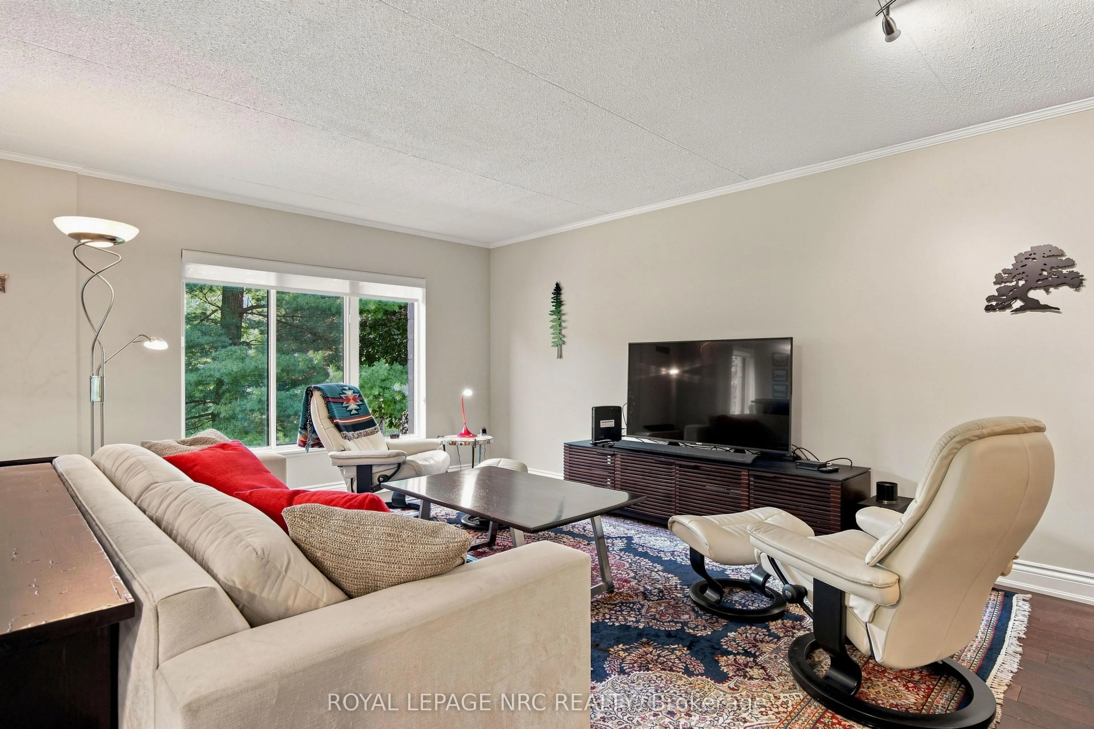 61 Paffard Street #202