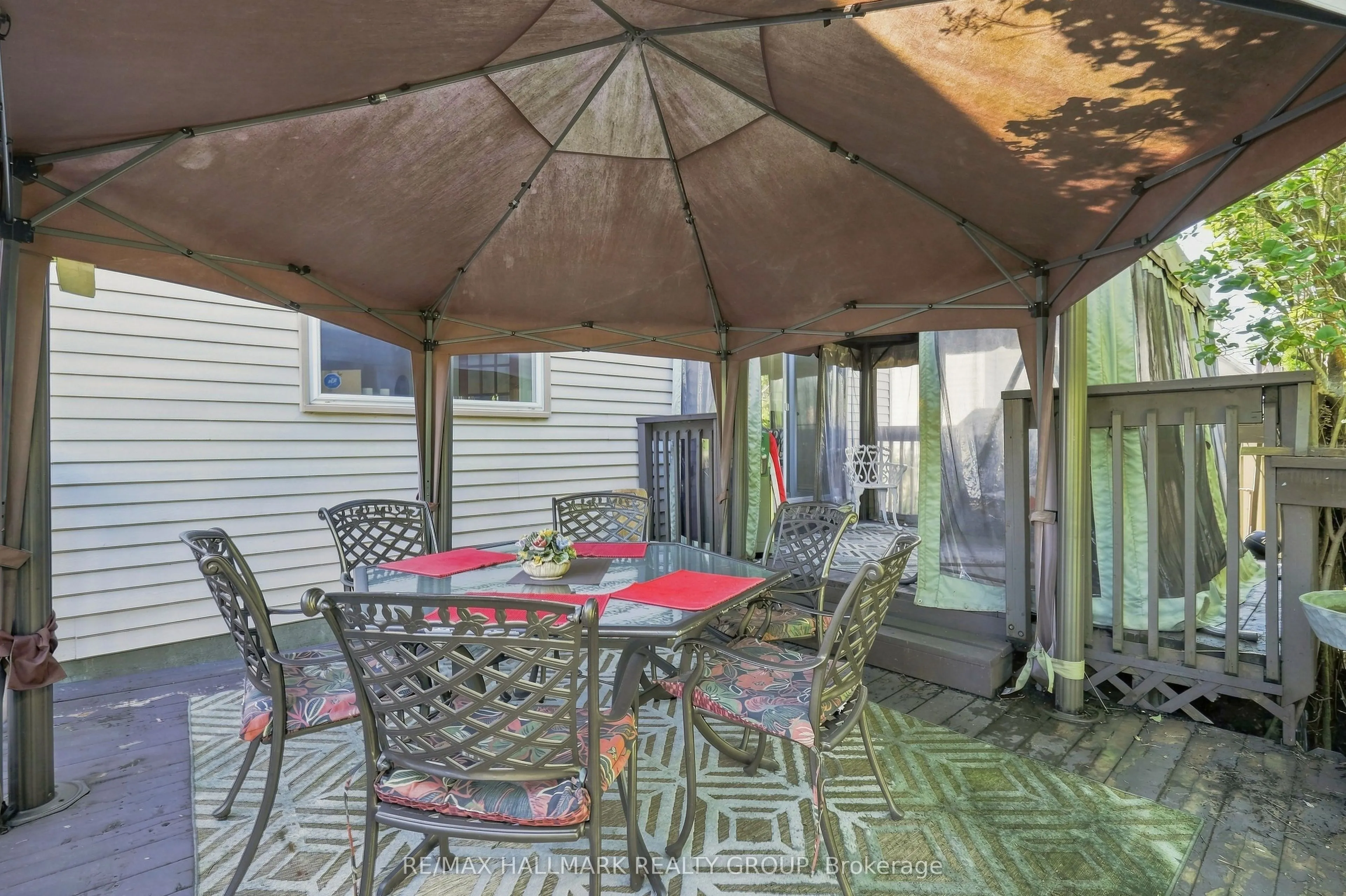 609 TOURELLE Drive
