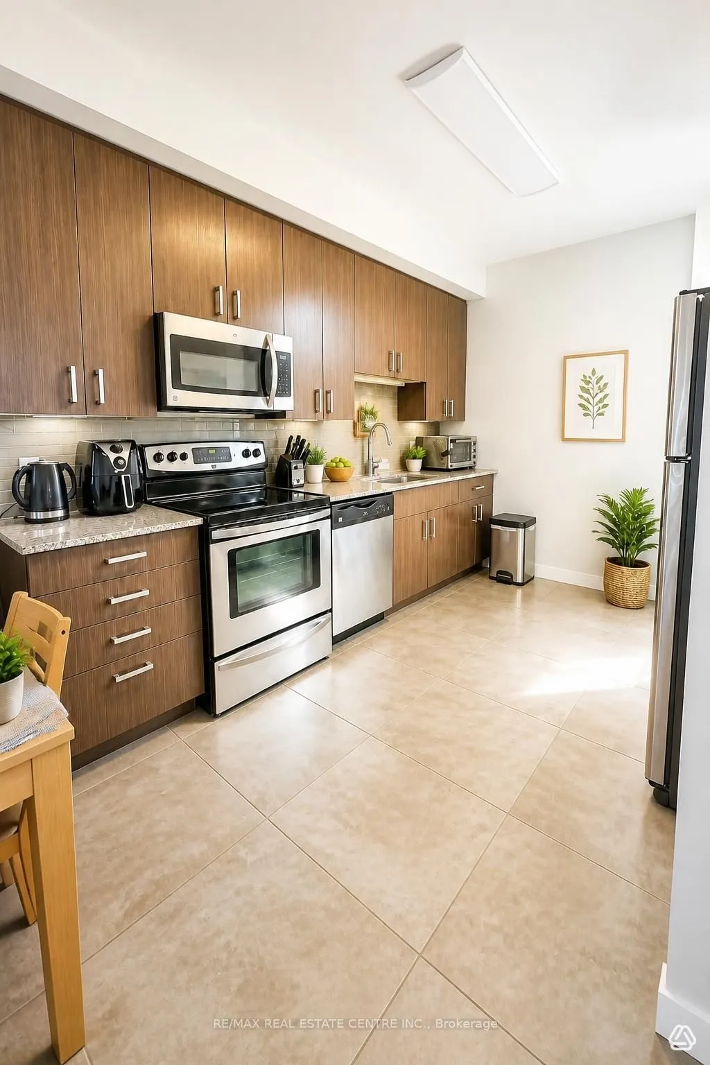 62 Balsam Street #B408