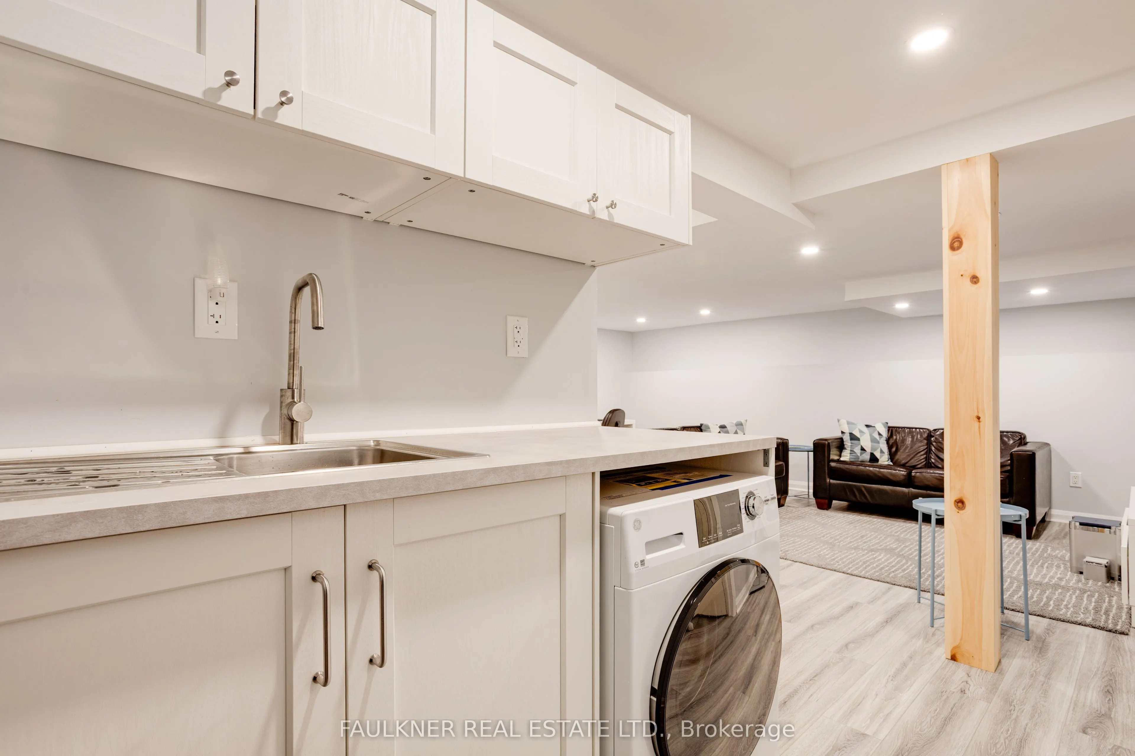 2 Caribou Avenue