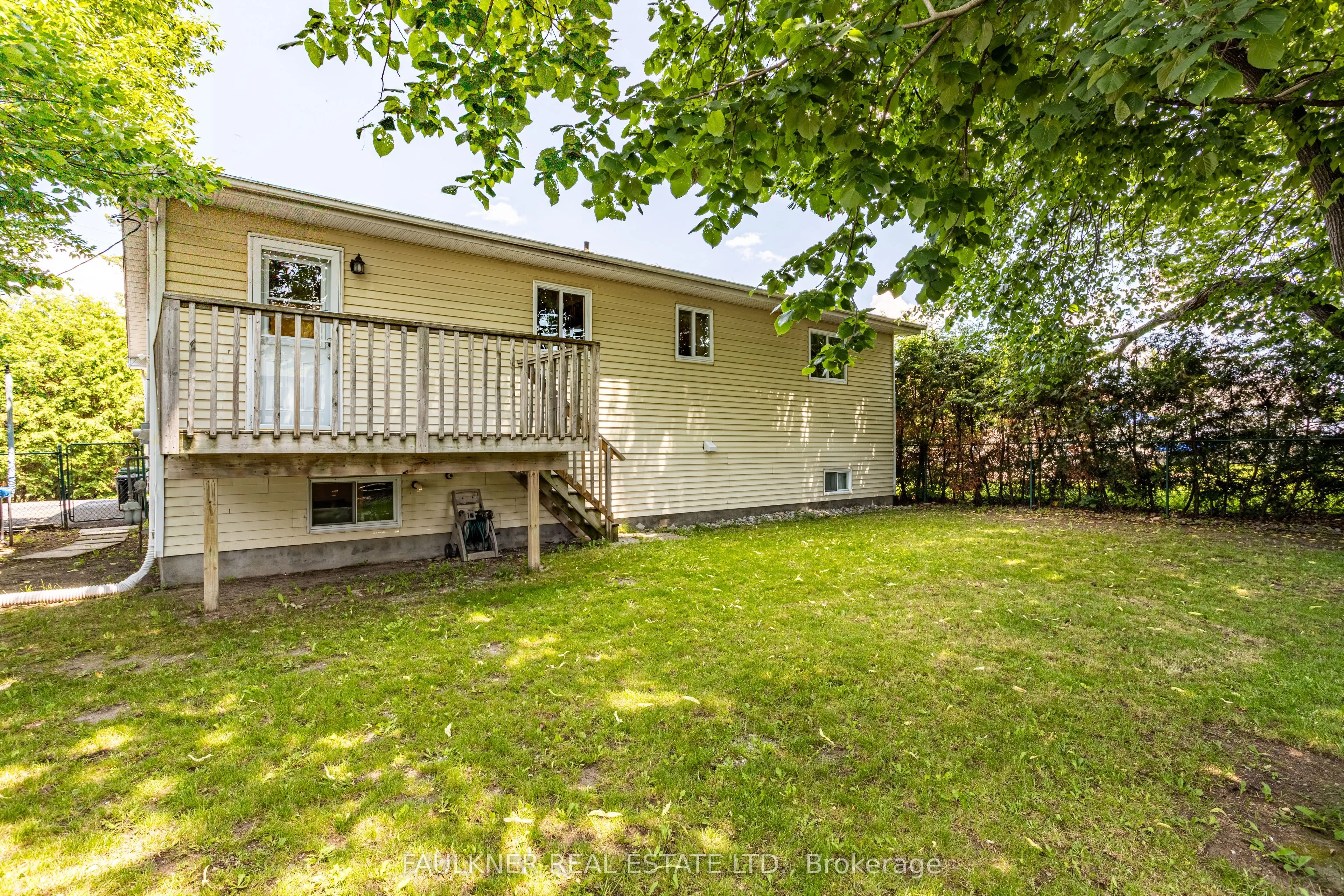 2 Caribou Avenue