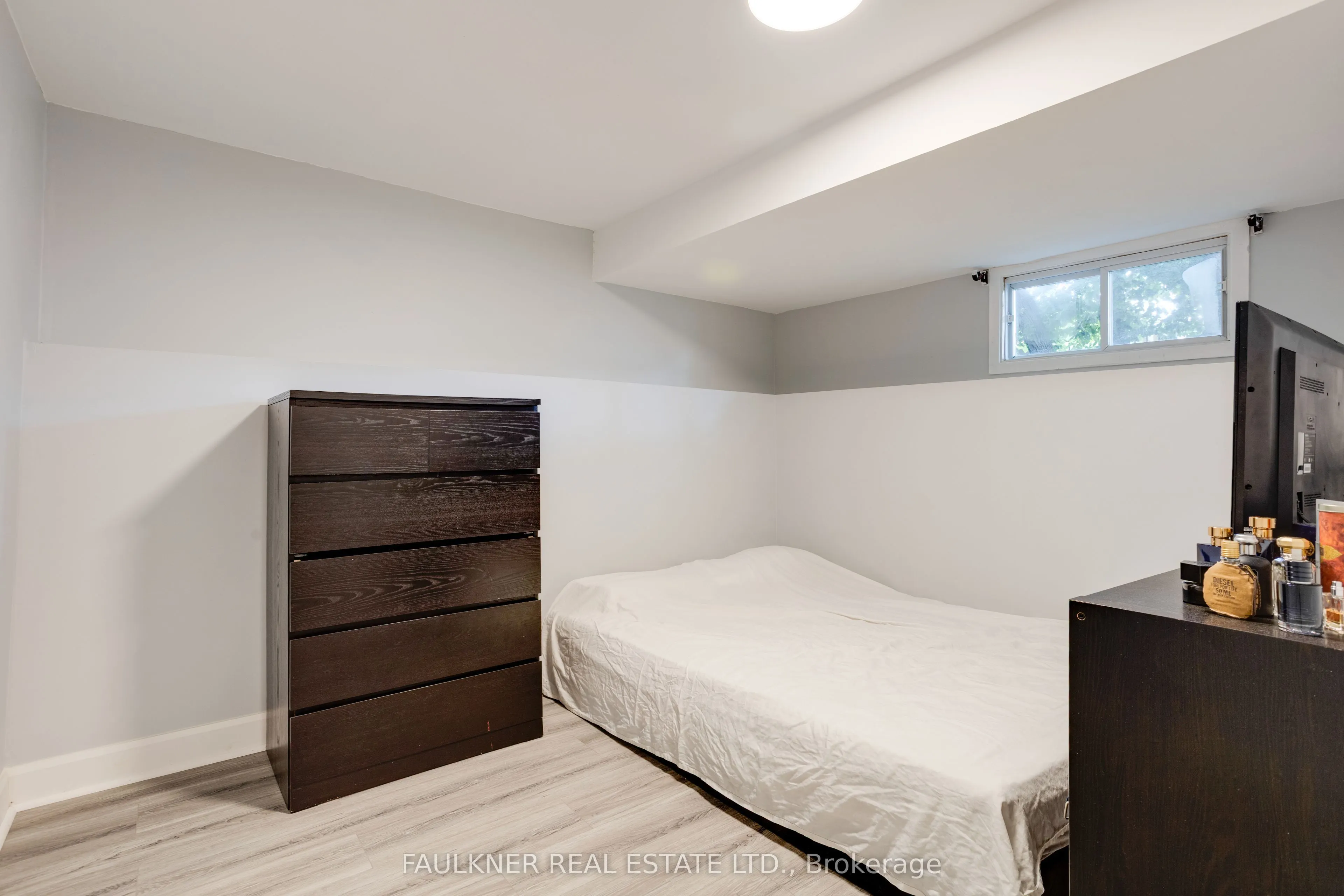 2 Caribou Avenue