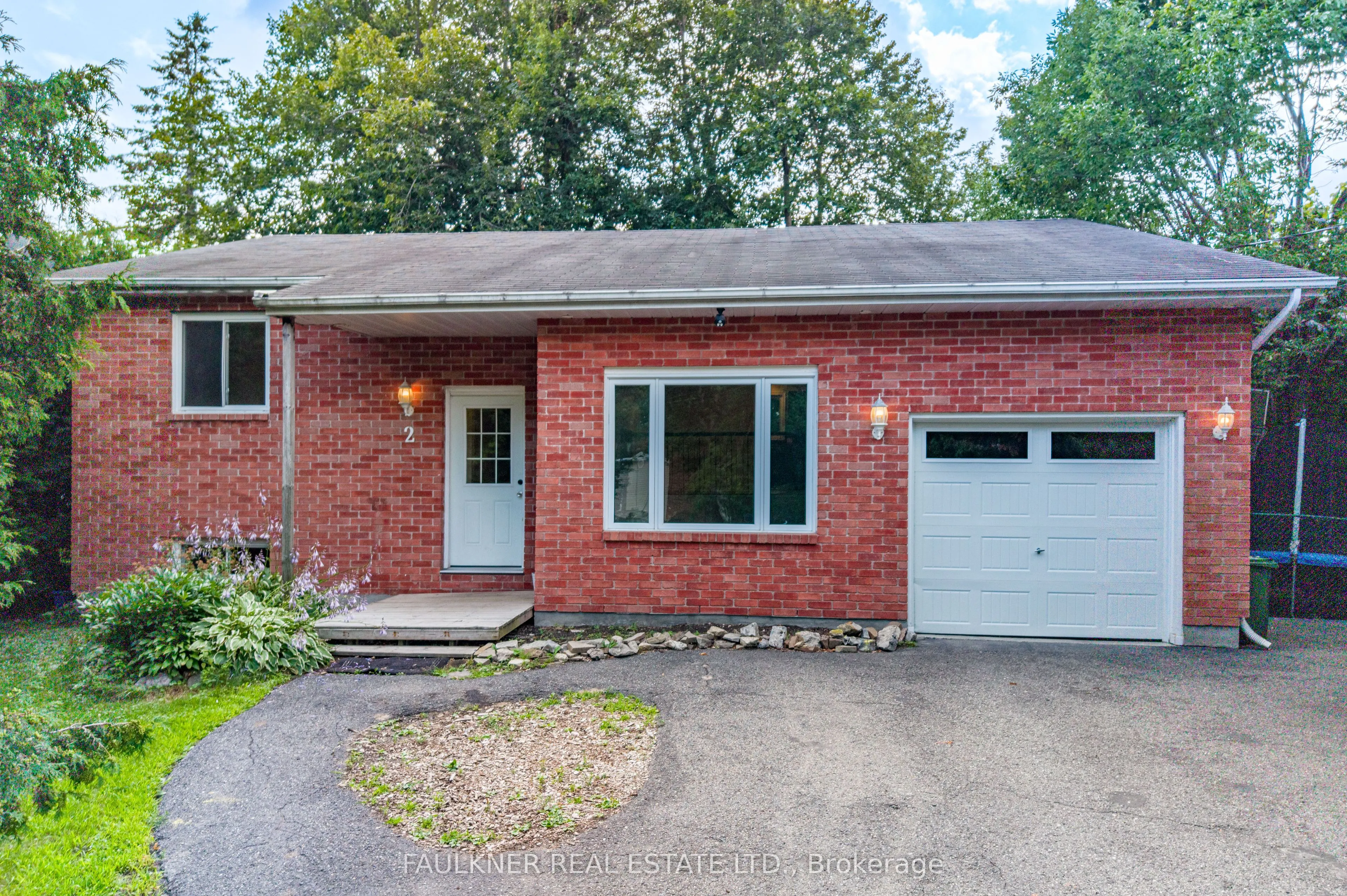 2 Caribou Avenue