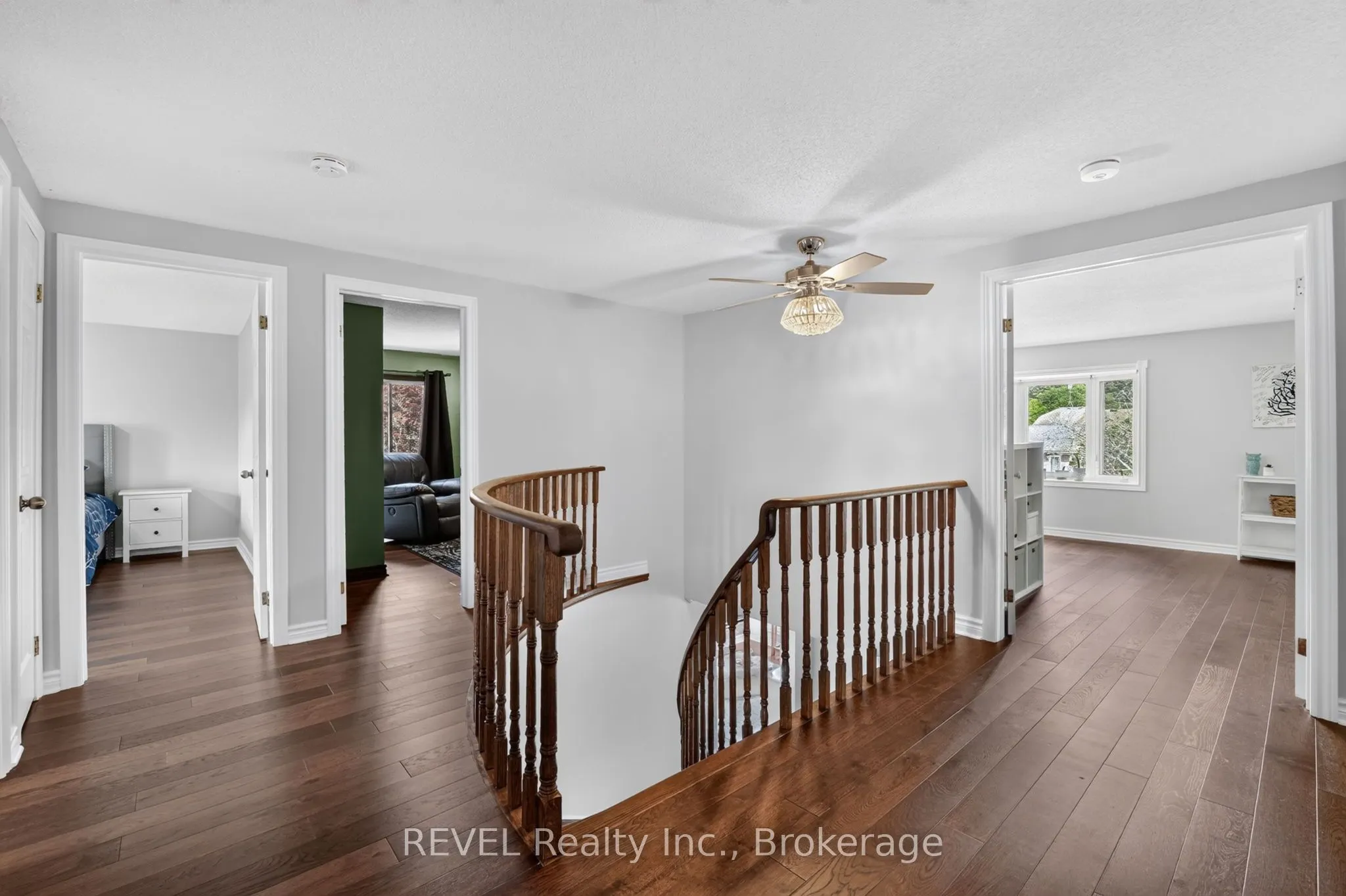 10 Meadowbrook Lane