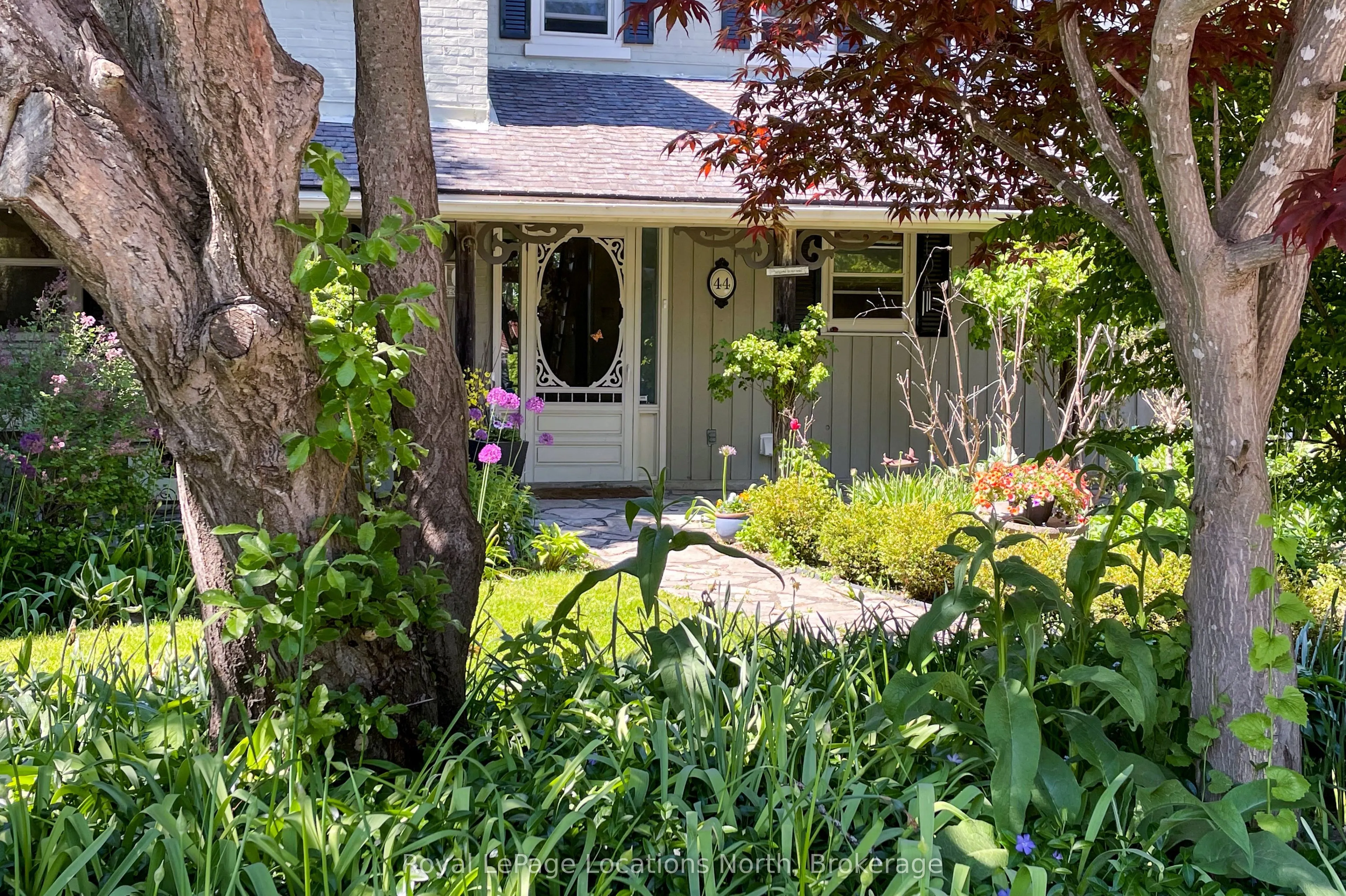 44 Parkview Avenue