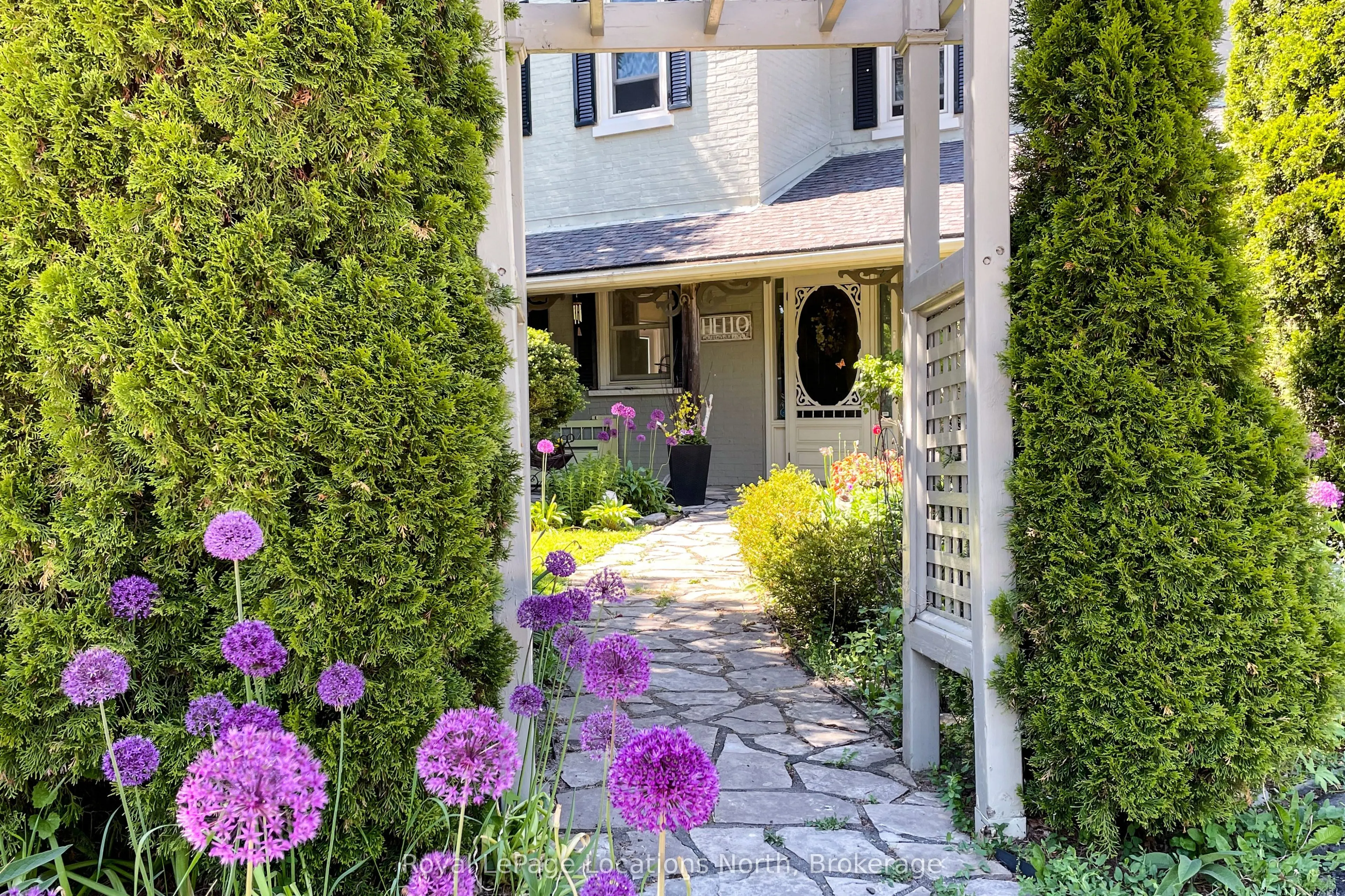 44 Parkview Avenue