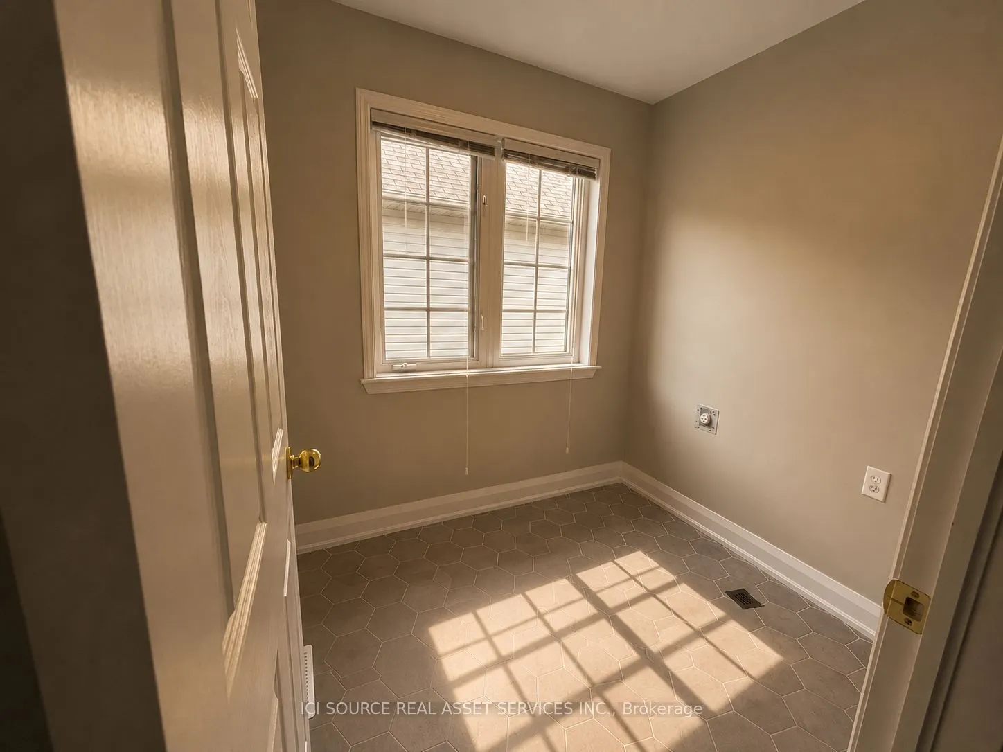 358 Wisteria Crescent