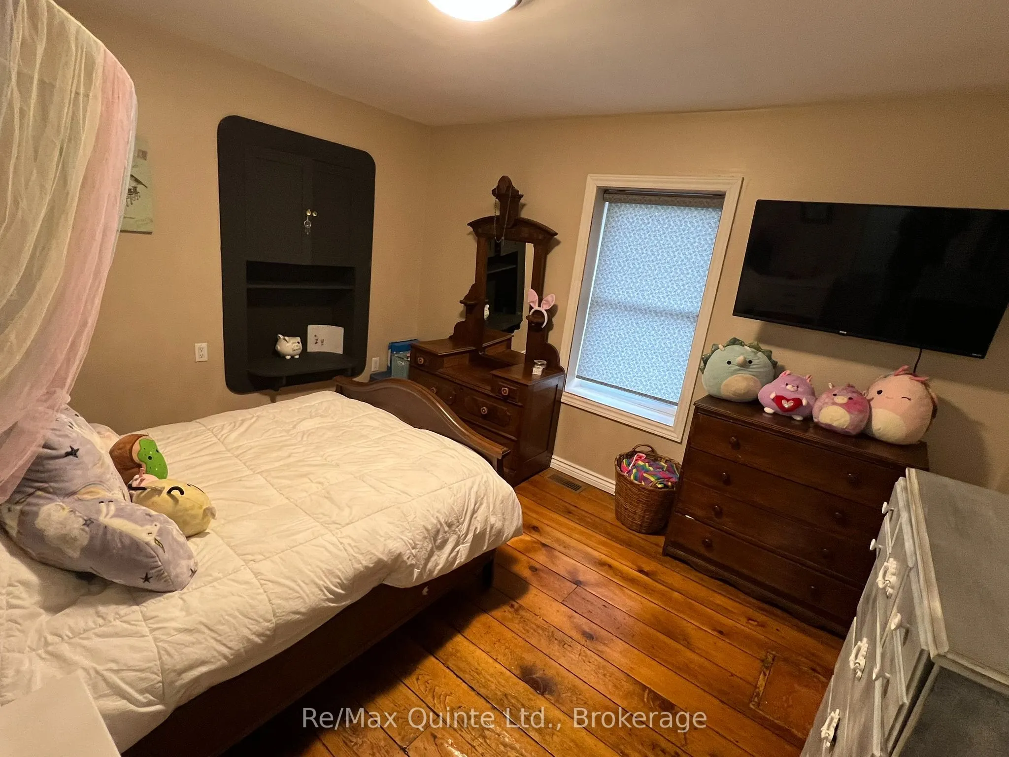 101 Roseland Drive