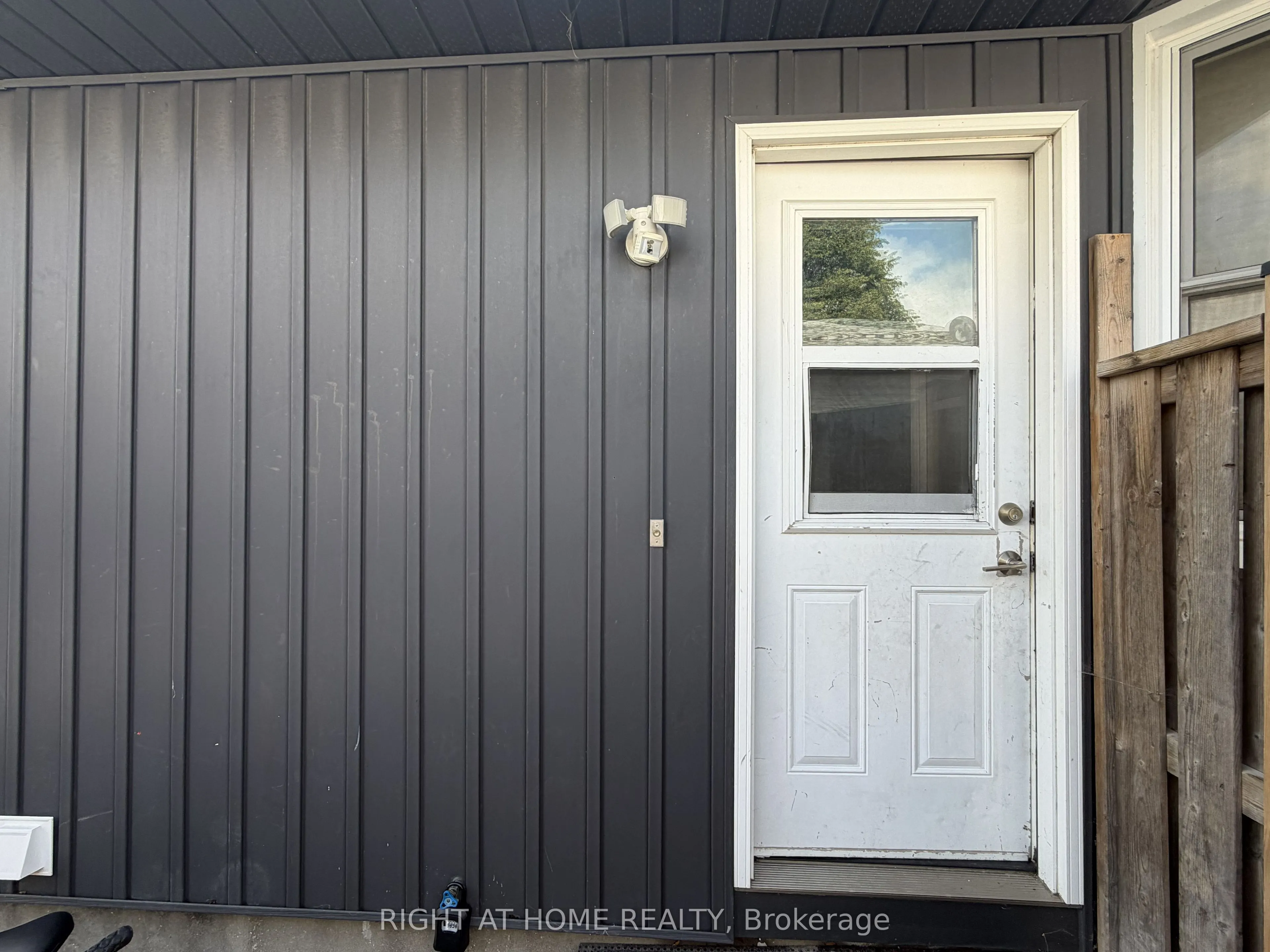 110 MURIEL Crescent
