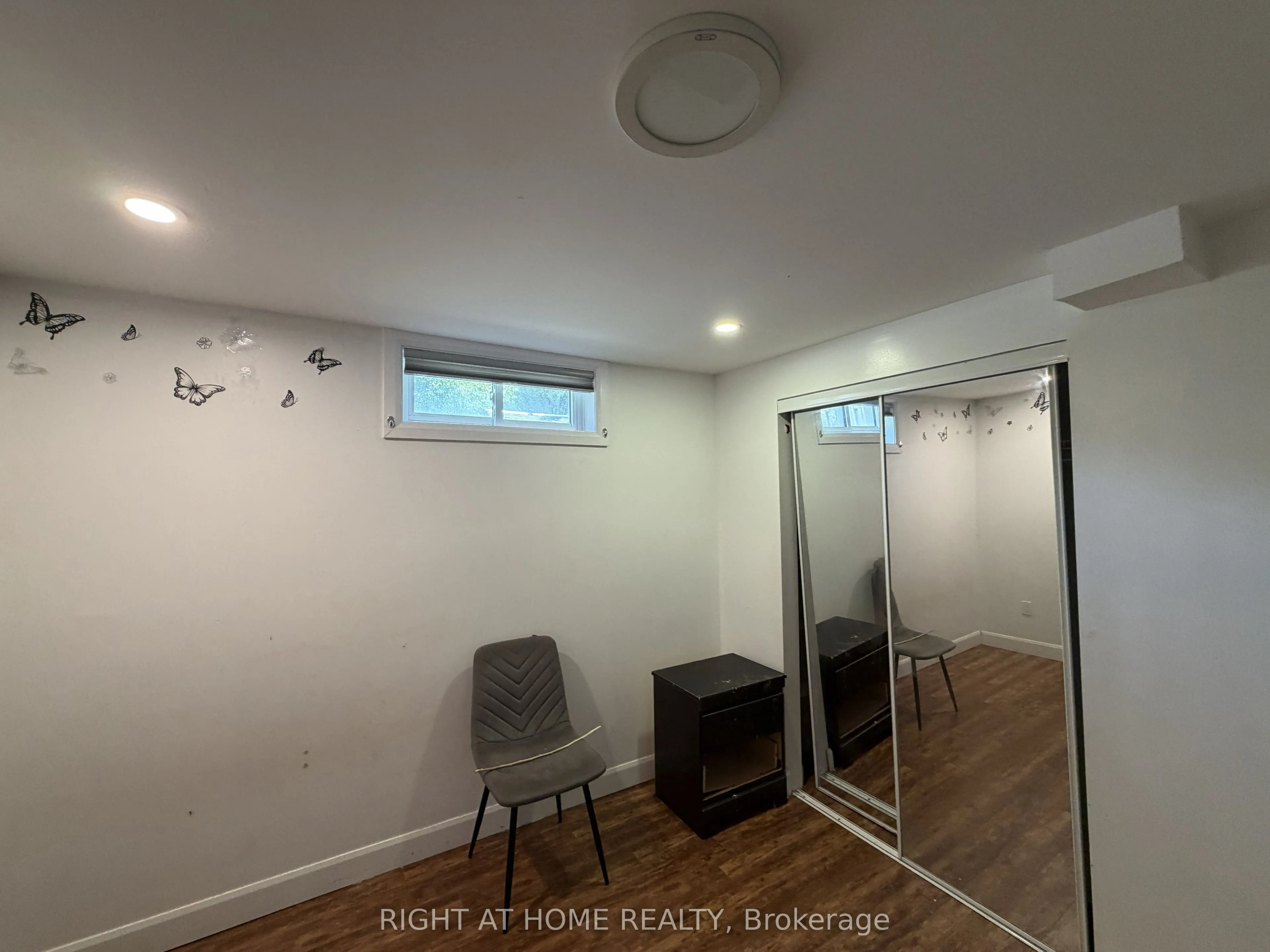 110 MURIEL Crescent
