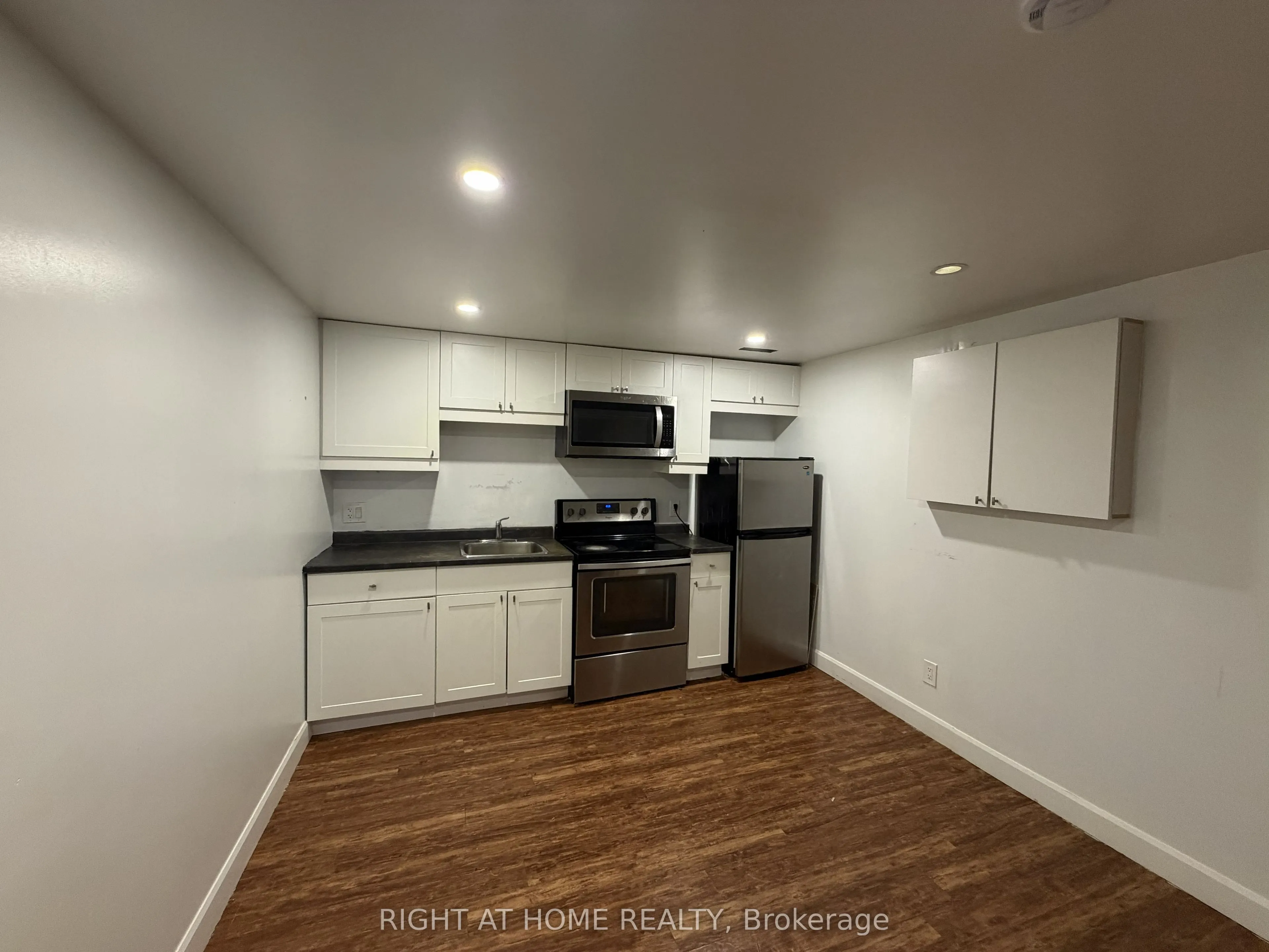 110 MURIEL Crescent