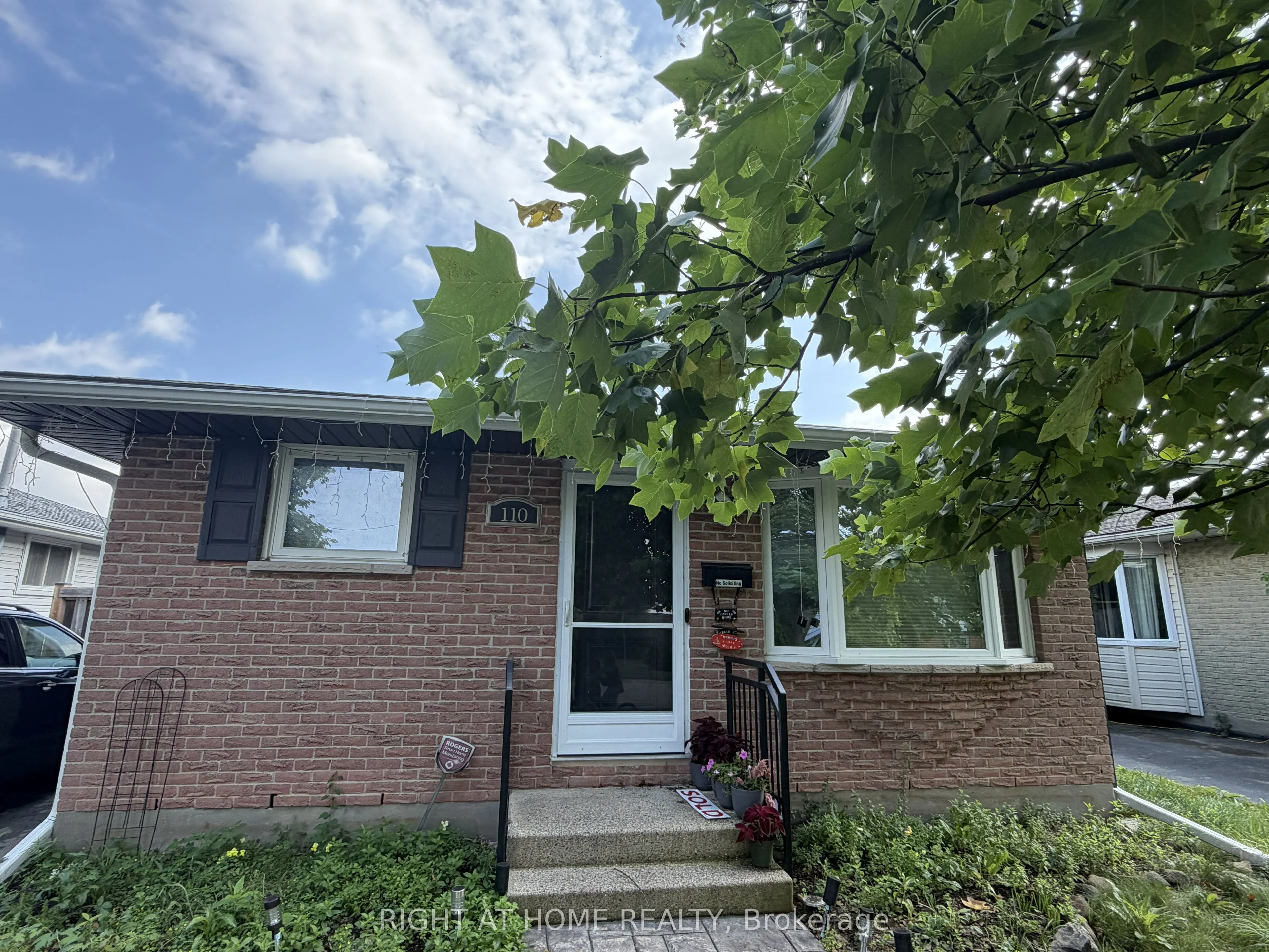 110 MURIEL Crescent